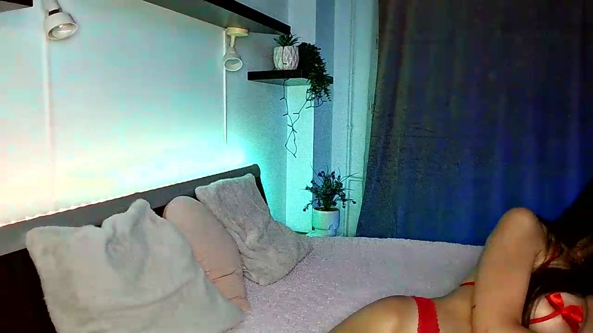 Gallery image thumbnail from Midnightdream's myfreecams stream on, 08/21/2026, 19:59 image 14 of 20
