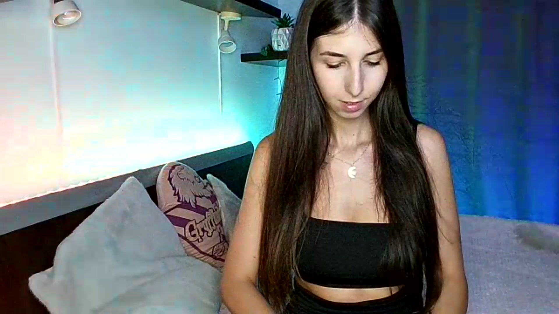 Gallery image thumbnail from Midnightdream's myfreecams stream on, 08/30/2026, 21:34 image 2 of 20