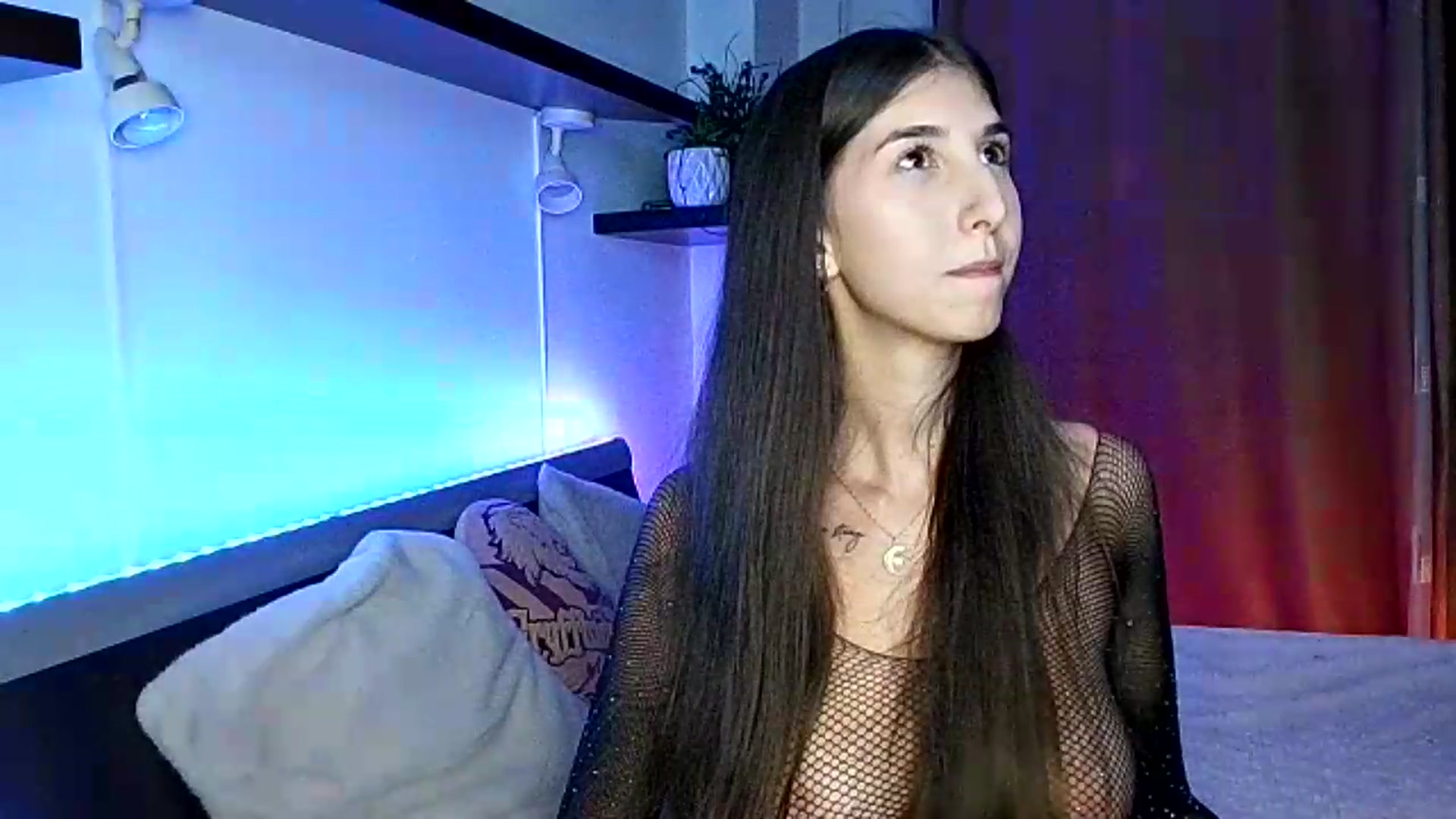 Gallery image thumbnail from Midnightdream's myfreecams stream on, 09/10/2026, 23:36 image 17 of 20