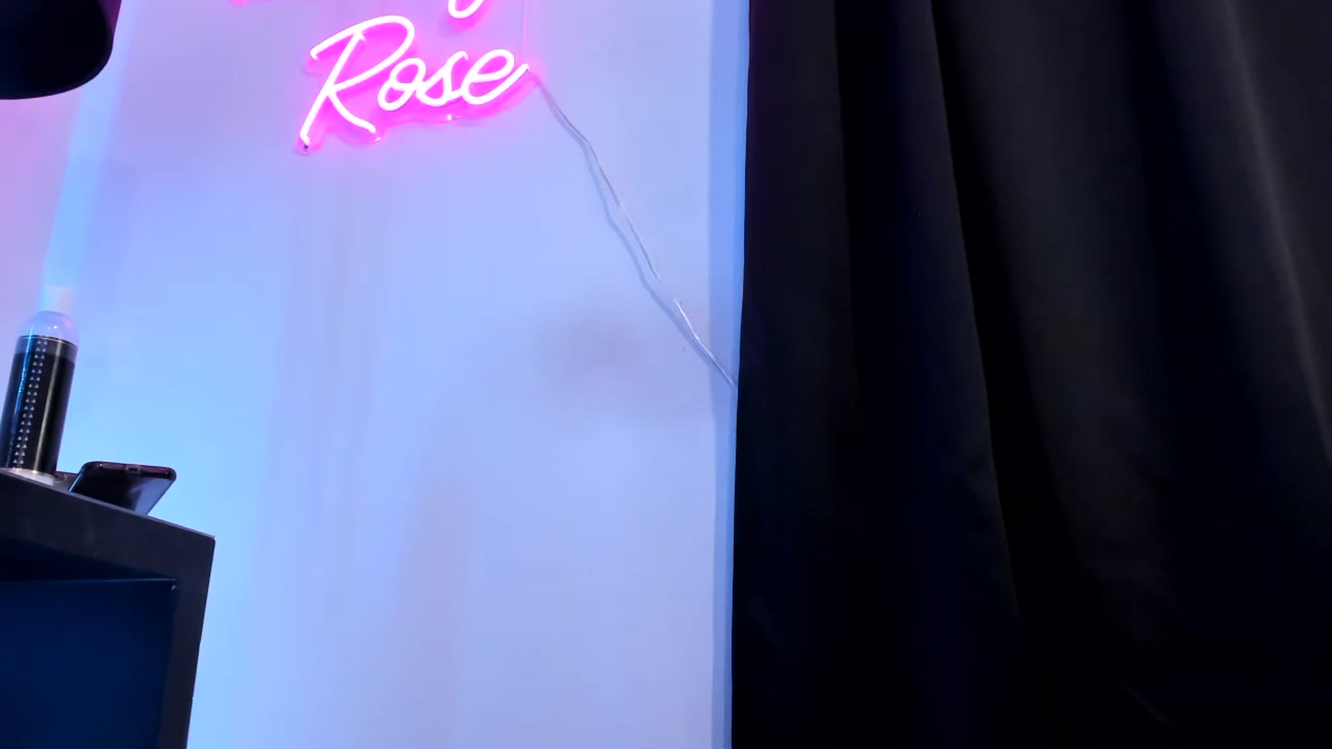 Gallery image thumbnail from Midnightrose's myfreecams stream on, 12/30/2022, 10:21 image 18 of 20