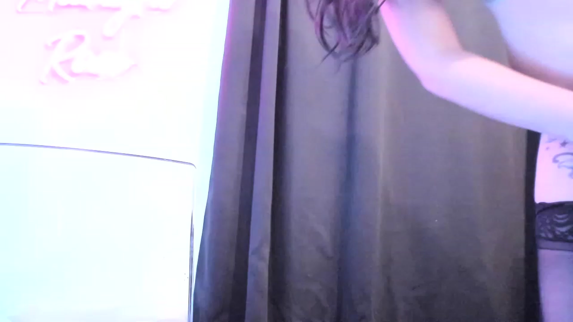 Gallery image thumbnail from Midnightrose's myfreecams stream on, 01/01/2023, 09:33 image 20 of 20
