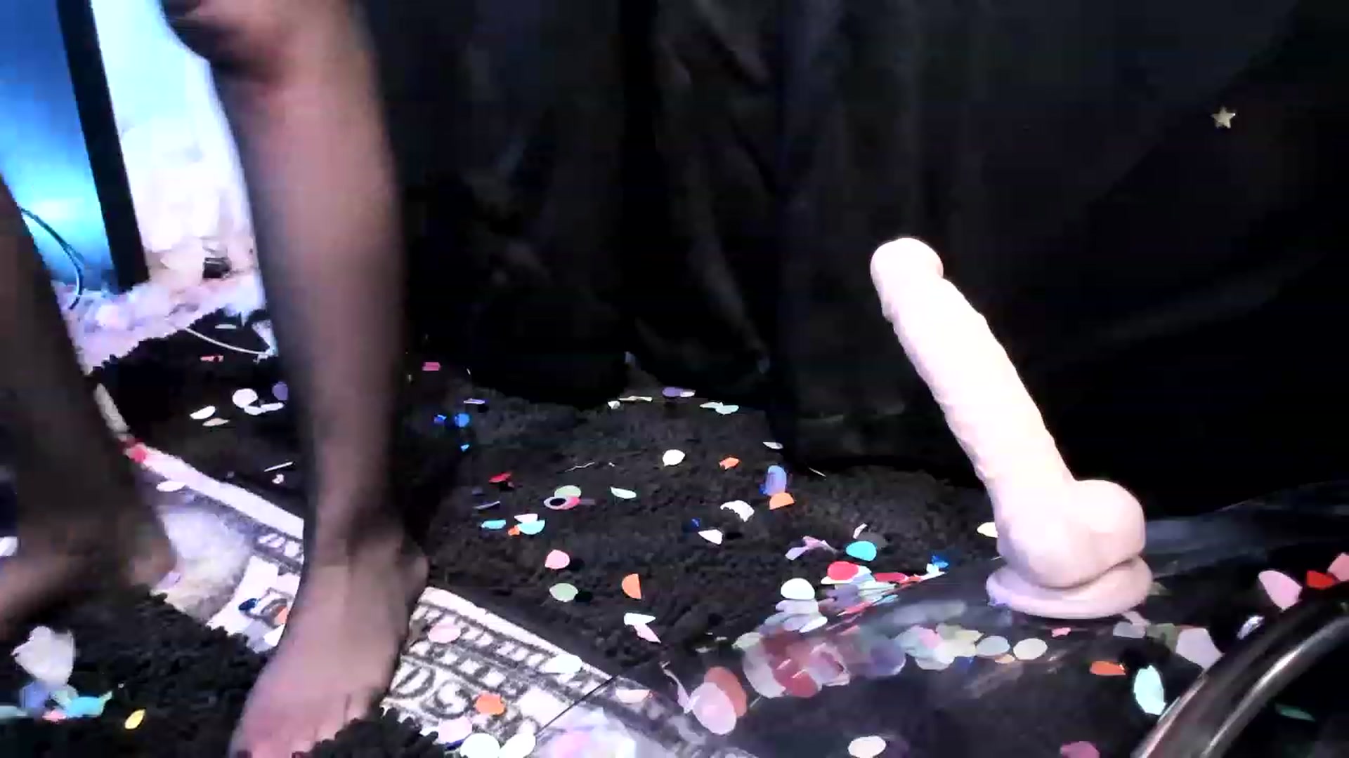 Gallery image thumbnail from Midnightrose's myfreecams stream on, 01/09/2023, 10:33 image 17 of 20