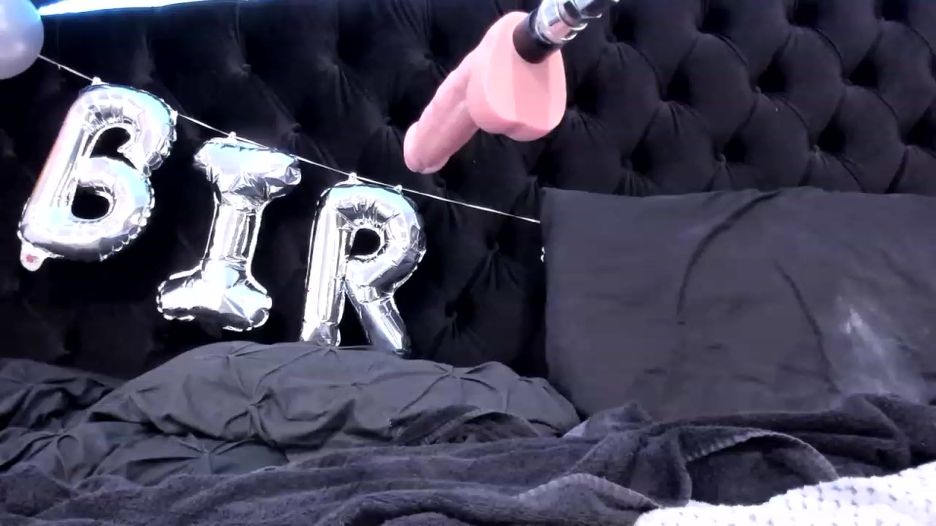 Gallery image thumbnail from Midnightrose's myfreecams stream on, 01/19/2023, 11:46 image 9 of 20