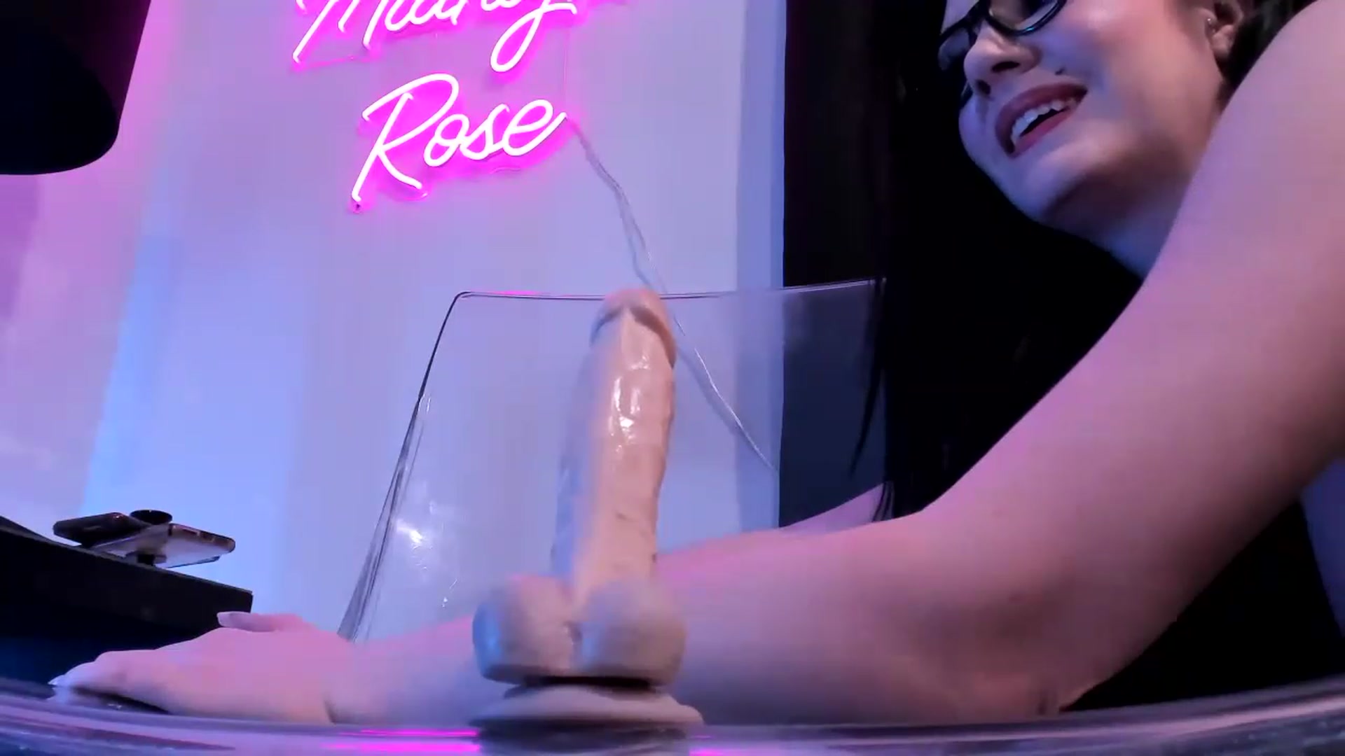 Gallery image thumbnail from Midnightrose's myfreecams stream on, 03/08/2023, 11:41 image 14 of 20