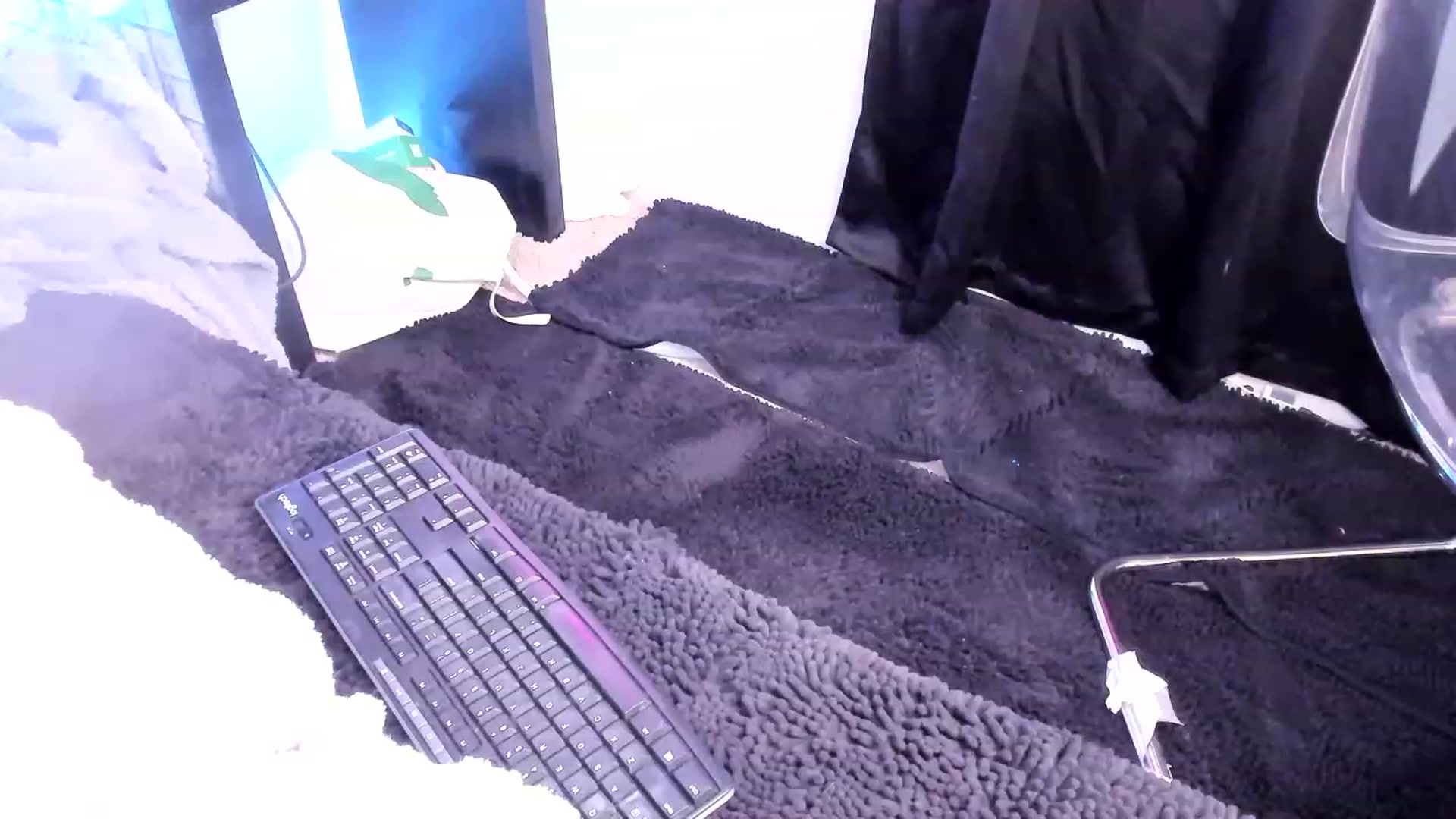 Gallery image thumbnail from Midnightrose's myfreecams stream on, 03/19/2023, 09:17 image 6 of 20