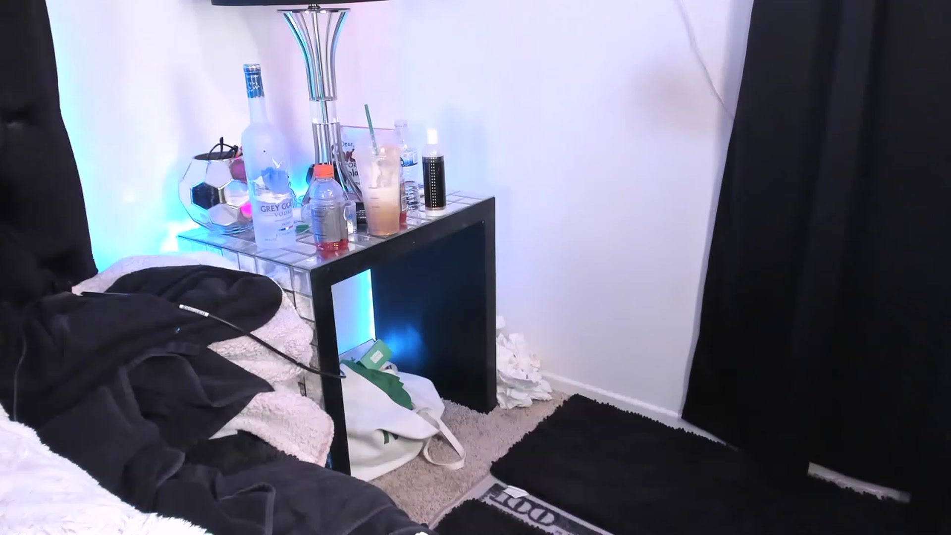 Gallery image thumbnail from Midnightrose's myfreecams stream on, 03/25/2023, 08:19 image 20 of 20