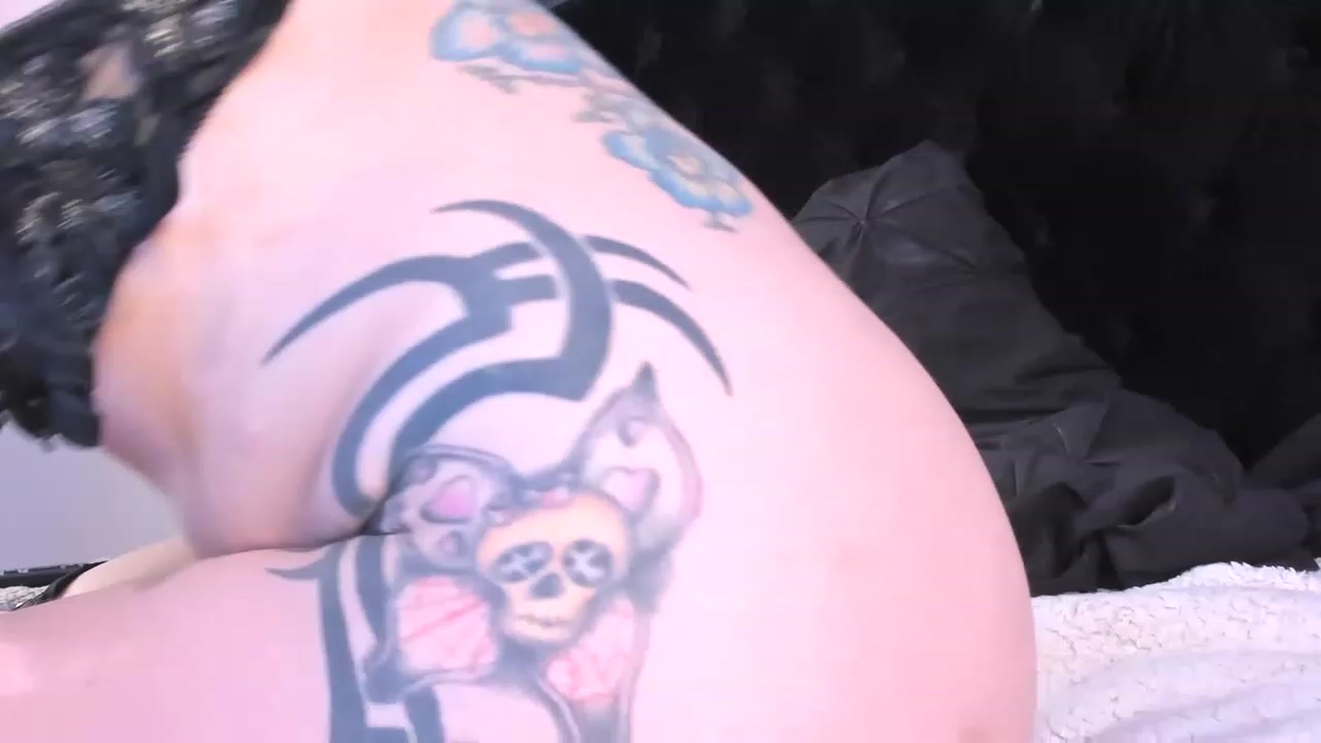 Gallery image thumbnail from Midnightrose's myfreecams stream on, 03/28/2023, 10:03 image 1 of 20