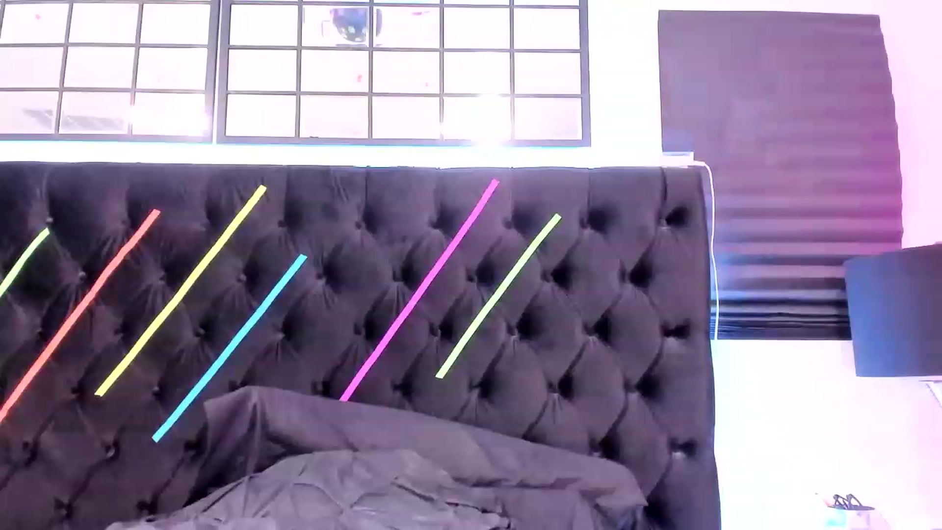 Gallery image thumbnail from Midnightrose's myfreecams stream on, 04/08/2023, 07:14 image 14 of 20