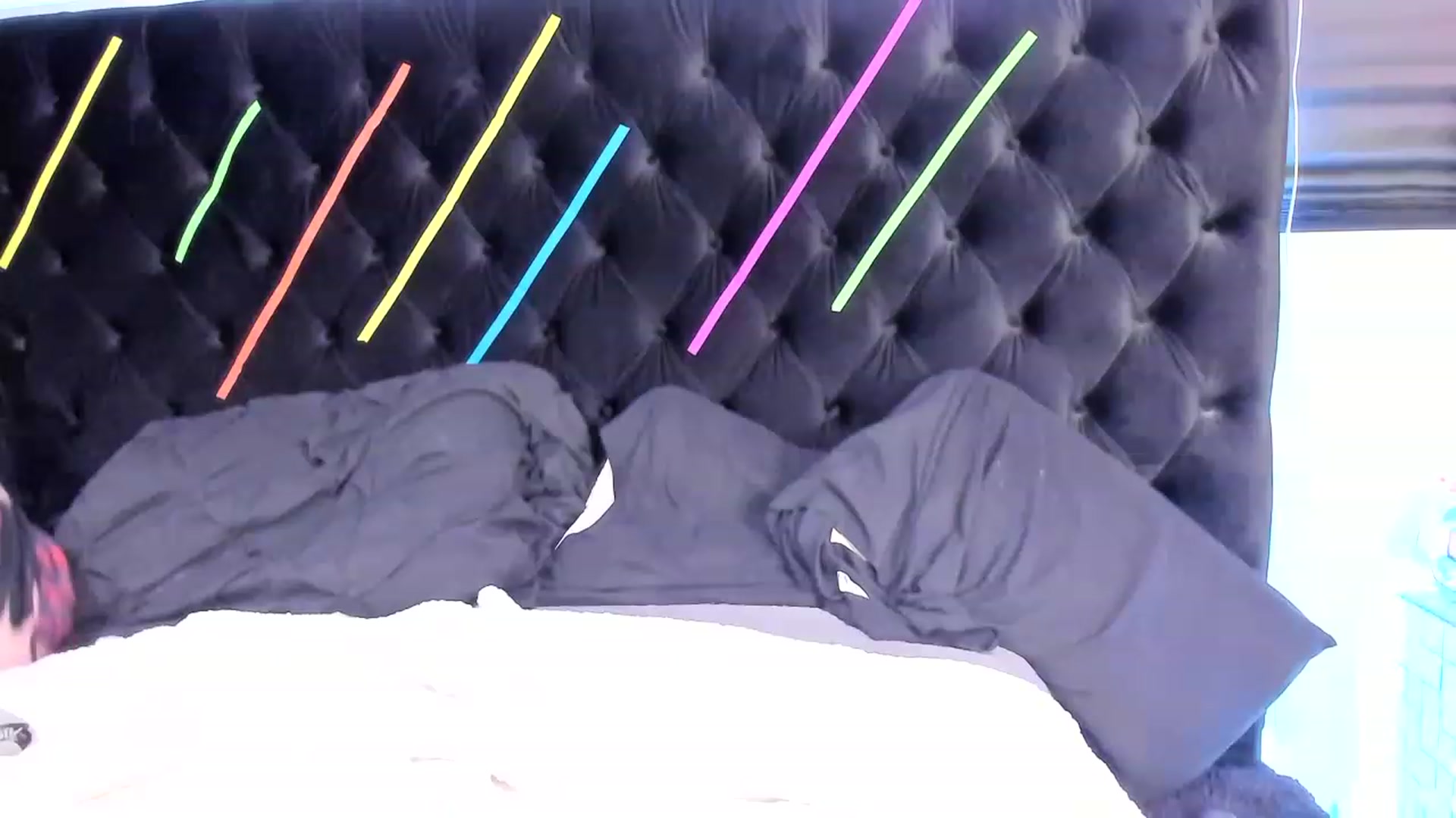 Gallery image thumbnail from Midnightrose's myfreecams stream on, 04/26/2023, 11:05 image 16 of 20