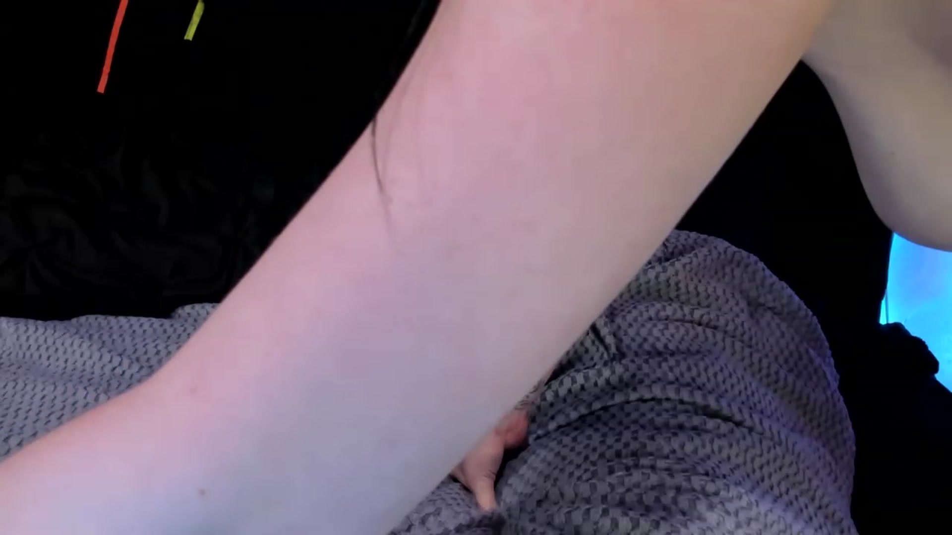 Gallery image thumbnail from Midnightrose's myfreecams stream on, 05/08/2023, 09:41 image 19 of 20