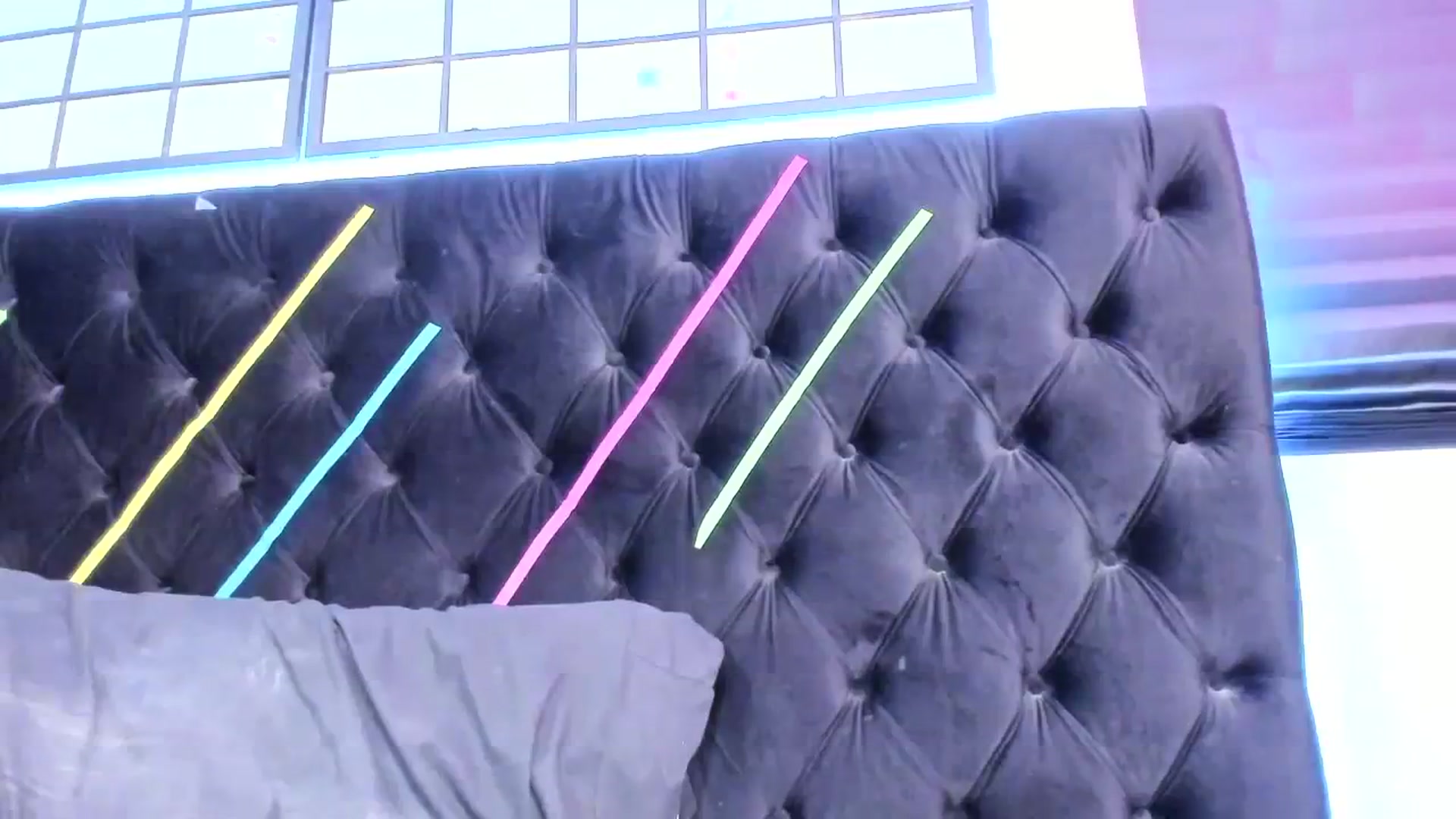 Gallery image thumbnail from Midnightrose's myfreecams stream on, 09/14/2023, 08:21 image 8 of 20