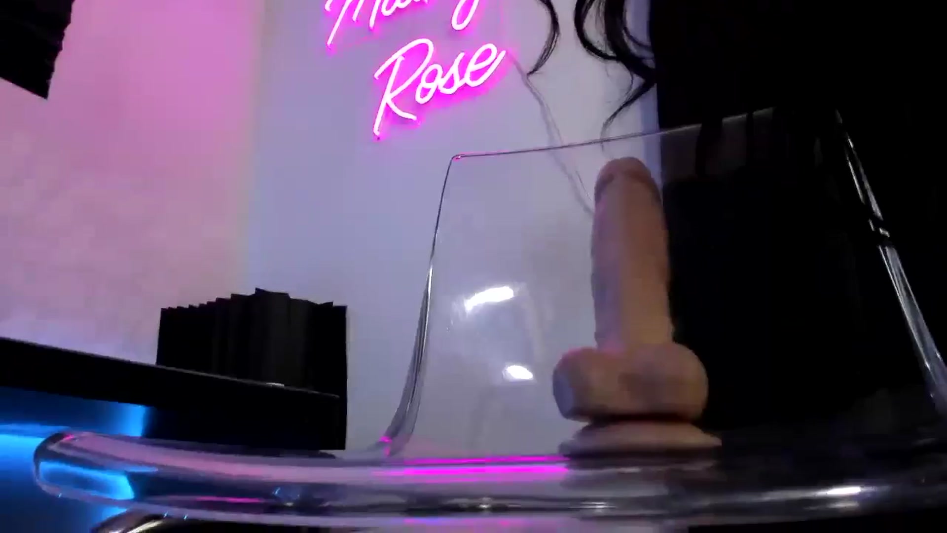 Gallery image thumbnail from Midnightrose's myfreecams stream on, 10/29/2023, 10:27 image 8 of 20