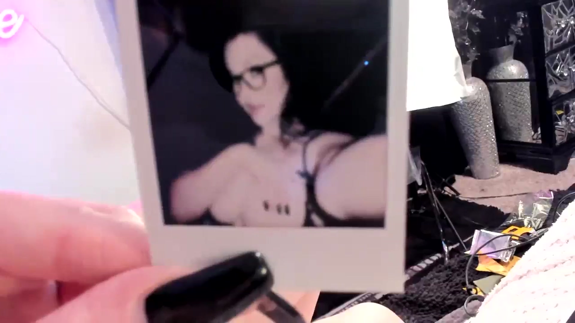 Gallery image thumbnail from Midnightrose's myfreecams stream on, 11/11/2023, 14:34 image 18 of 20