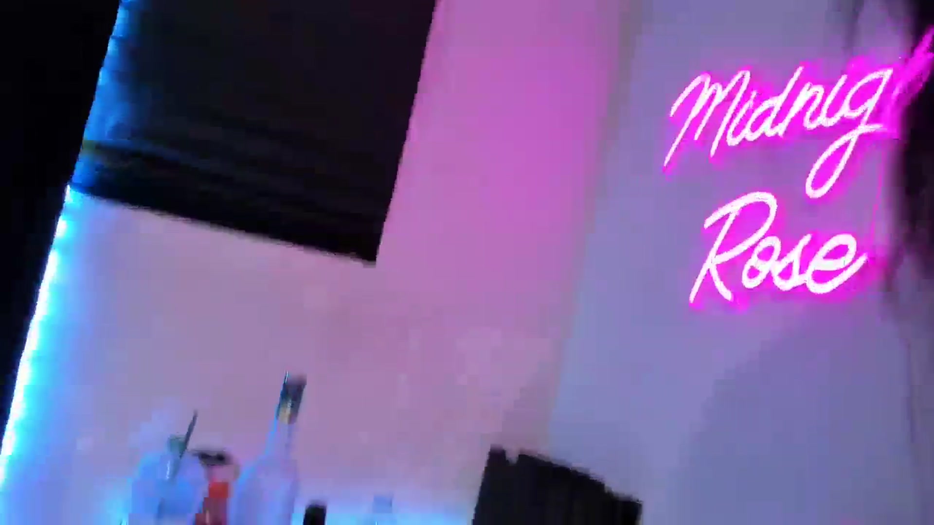Gallery image thumbnail from Midnightrose's myfreecams stream on, 11/21/2023, 11:59 image 7 of 20