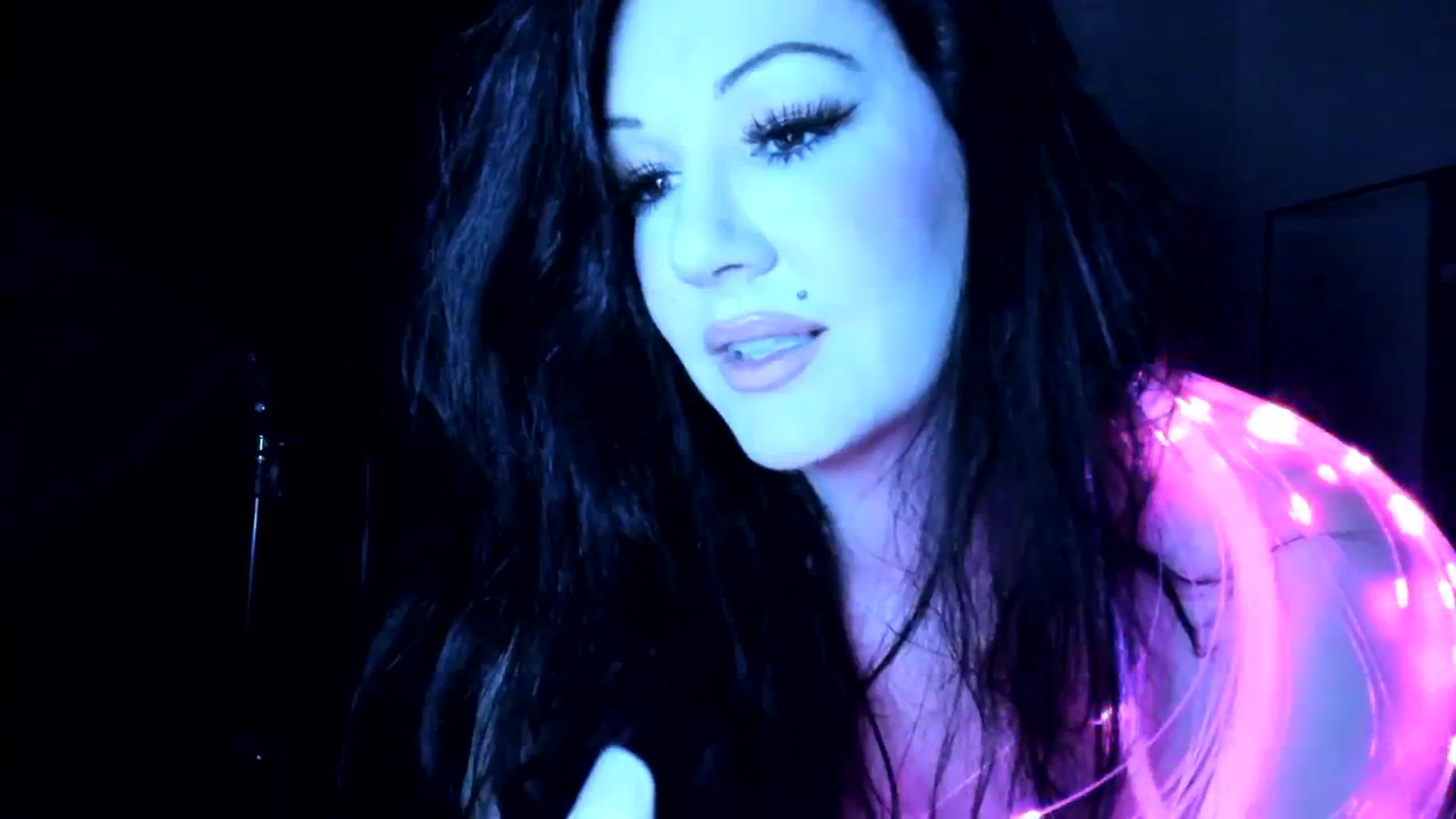 Gallery image thumbnail from Midnightrose's myfreecams stream on, 01/14/2024, 11:14 image 18 of 20