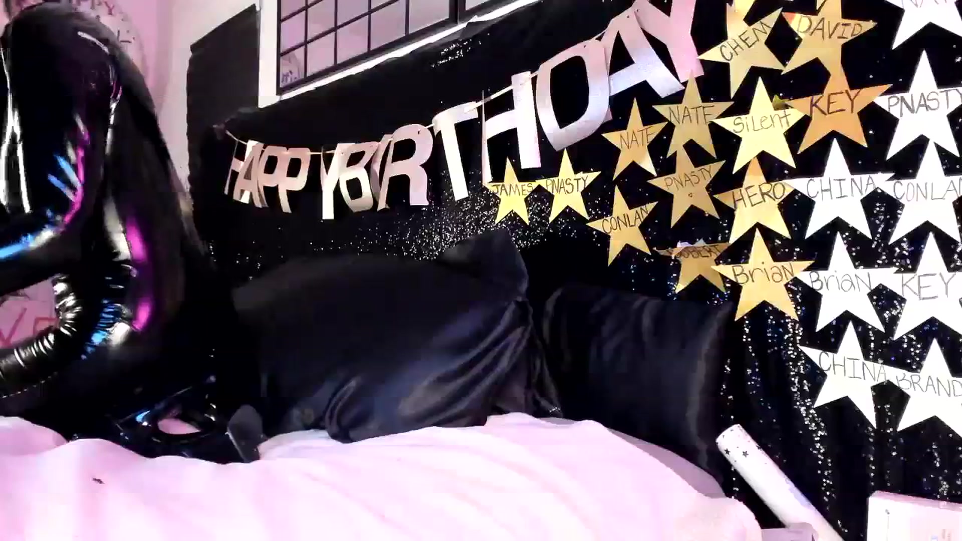 Gallery image thumbnail from Midnightrose's myfreecams stream on, 01/15/2024, 15:27 image 15 of 20