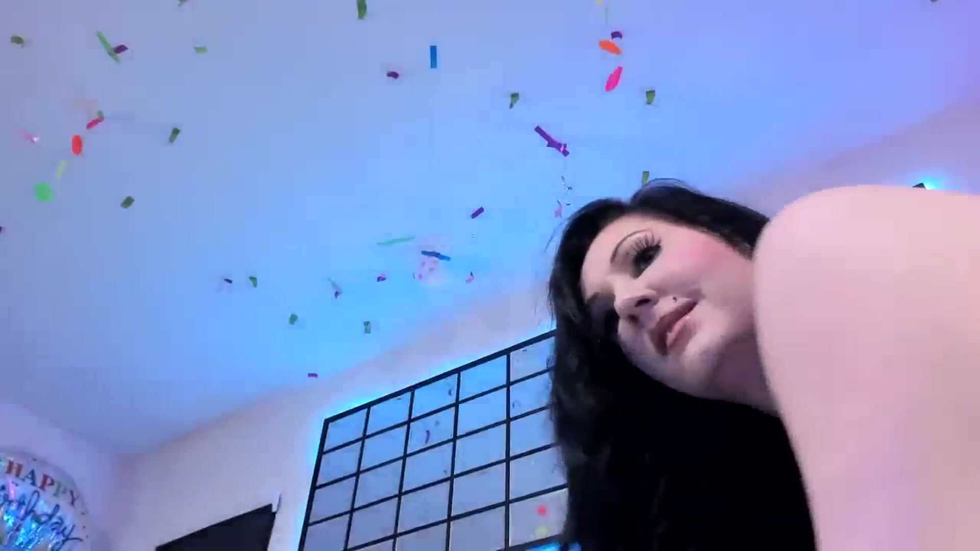 Gallery image thumbnail from Midnightrose's myfreecams stream on, 01/29/2024, 12:08 image 11 of 20