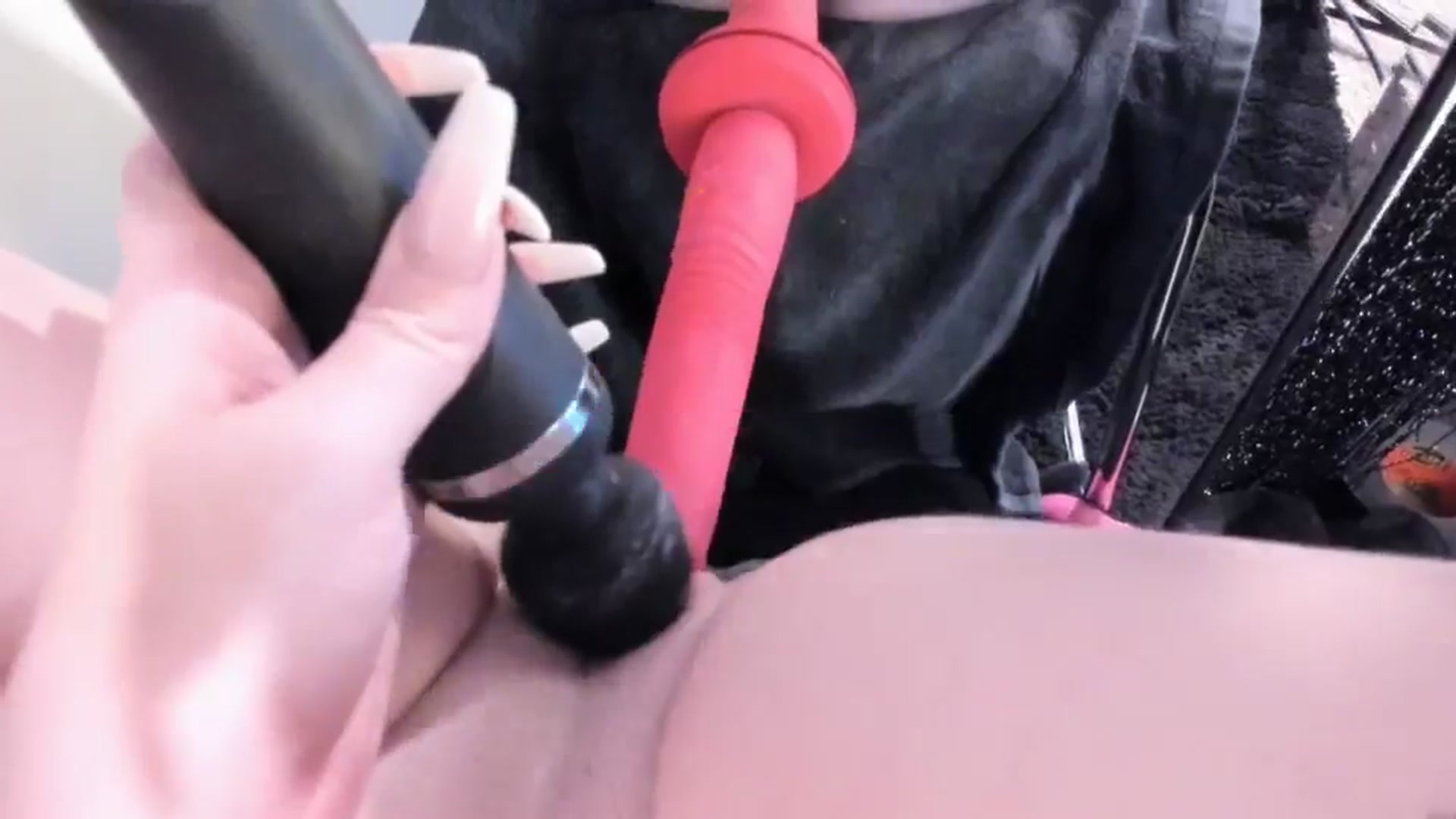 Gallery image thumbnail from Midnightrose's myfreecams stream on, 05/12/2024, 09:58 image 4 of 20