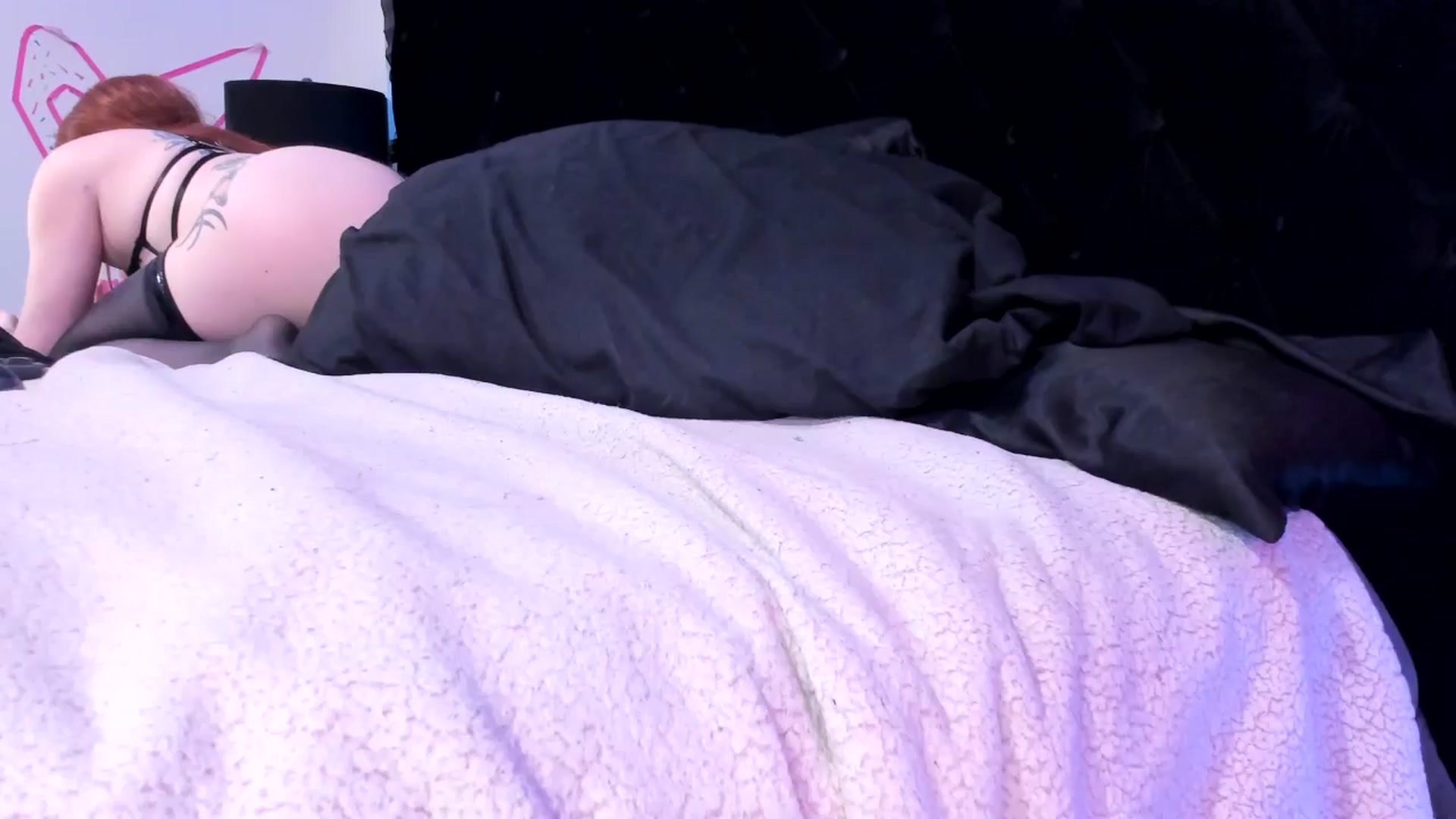 Gallery image thumbnail from Midnightrose's myfreecams stream on, 07/22/2024, 08:14 image 1 of 20