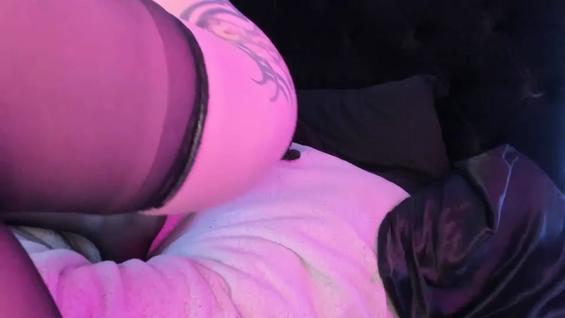 Gallery image thumbnail from Midnightrose's myfreecams stream on, 08/07/2024, 10:55 image 2 of 20