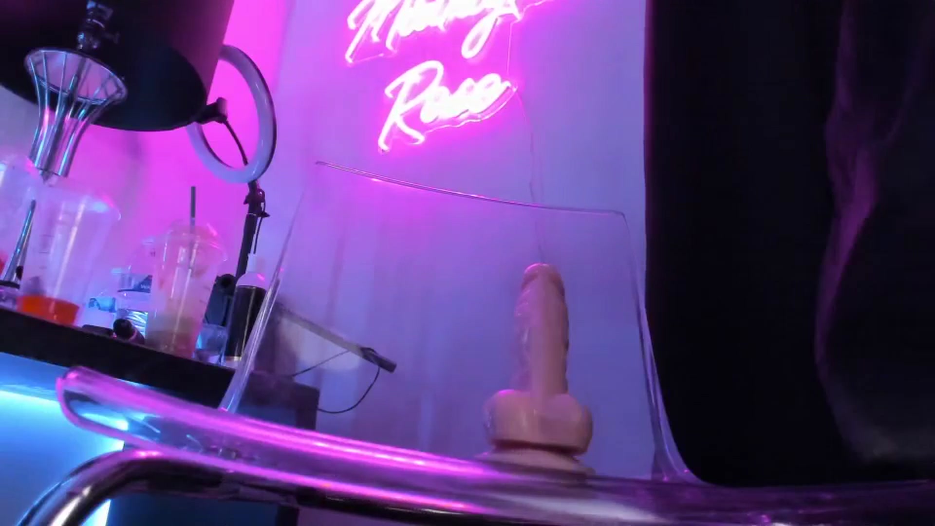 Gallery image thumbnail from Midnightrose's myfreecams stream on, 08/12/2024, 09:36 image 8 of 20