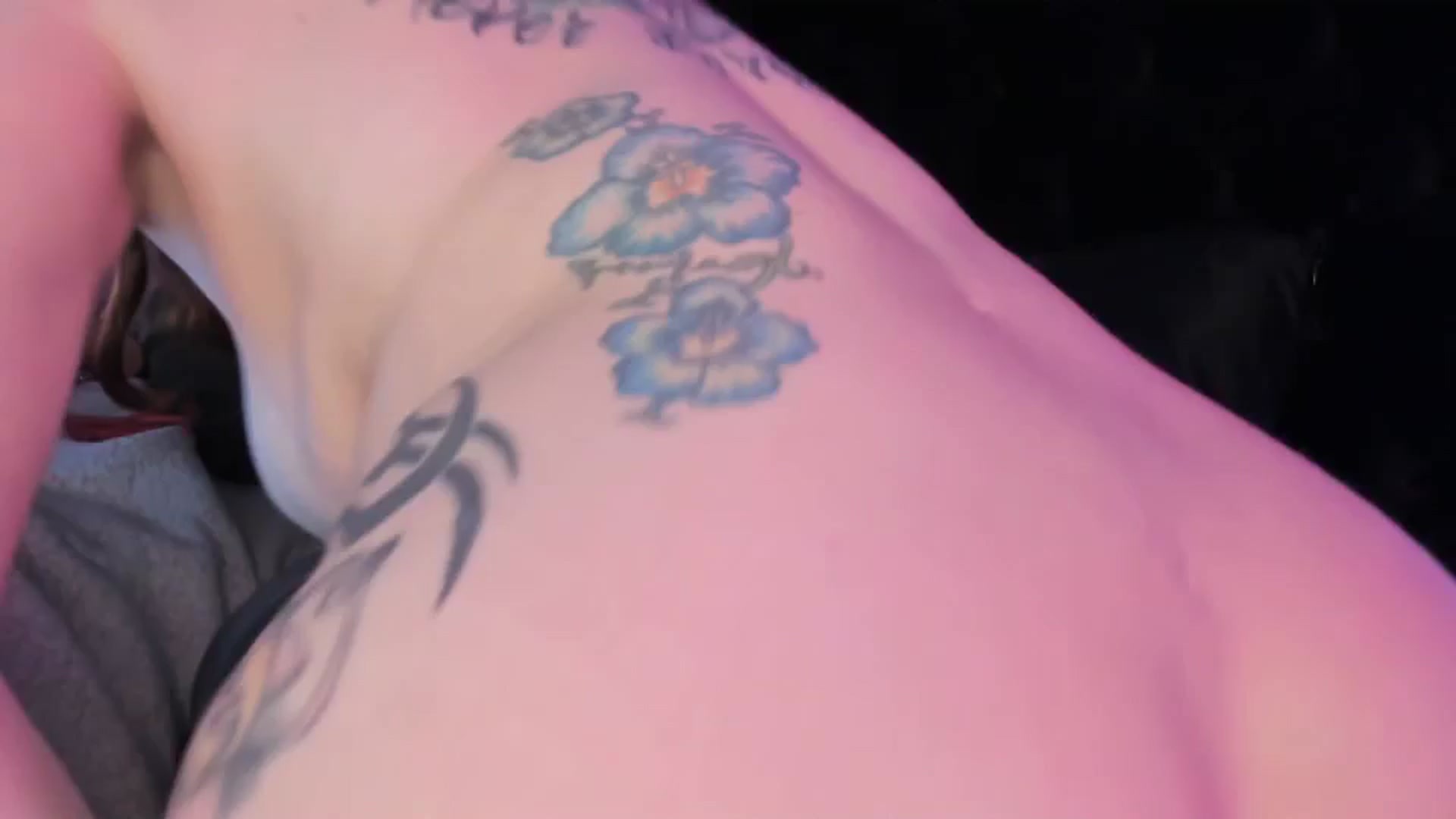 Gallery image thumbnail from Midnightrose's myfreecams stream on, 08/18/2024, 10:48 image 20 of 20