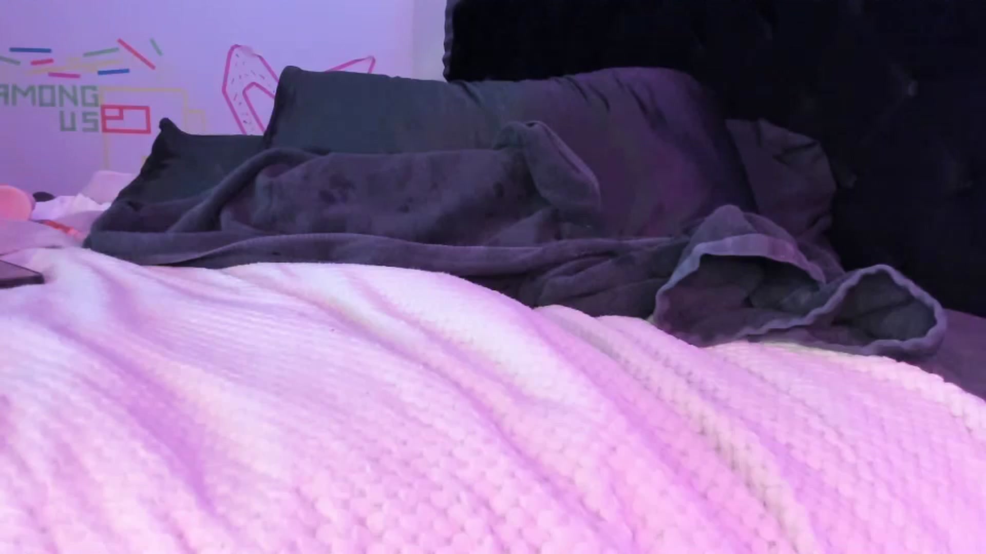 Gallery image thumbnail from Midnightrose's myfreecams stream on, 10/04/2024, 14:07 image 18 of 20