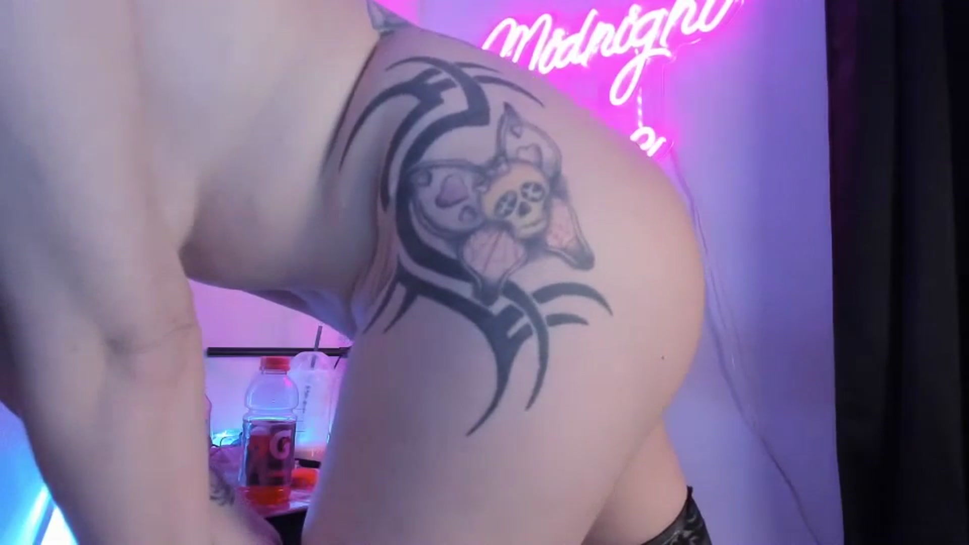 Gallery image thumbnail from Midnightrose's myfreecams stream on, 10/06/2024, 09:44 image 17 of 20