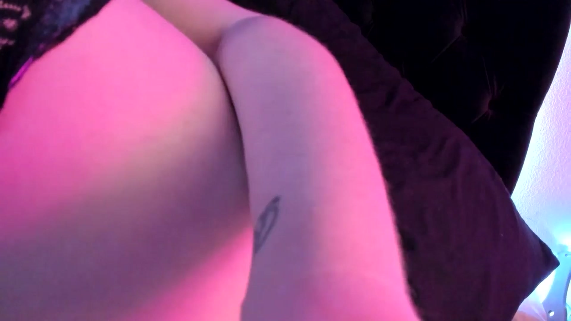 Gallery image thumbnail from Midnightrose's myfreecams stream on, 10/16/2024, 09:16 image 17 of 20