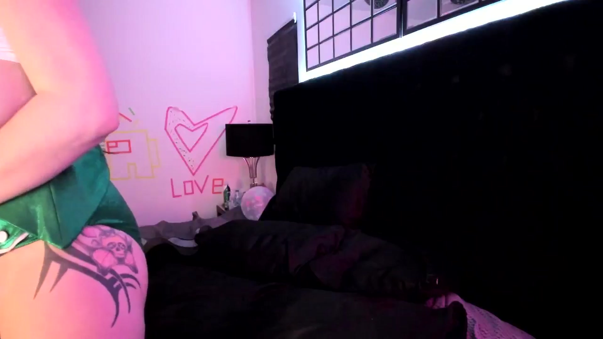 Gallery image thumbnail from Midnightrose's myfreecams stream on, 10/31/2024, 07:12 image 20 of 20