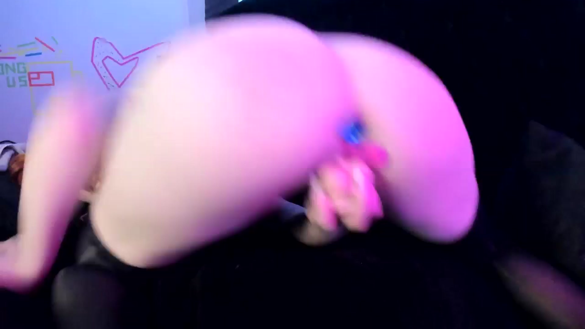 Gallery image thumbnail from Midnightrose's myfreecams stream on, 12/18/2024, 12:08 image 12 of 20