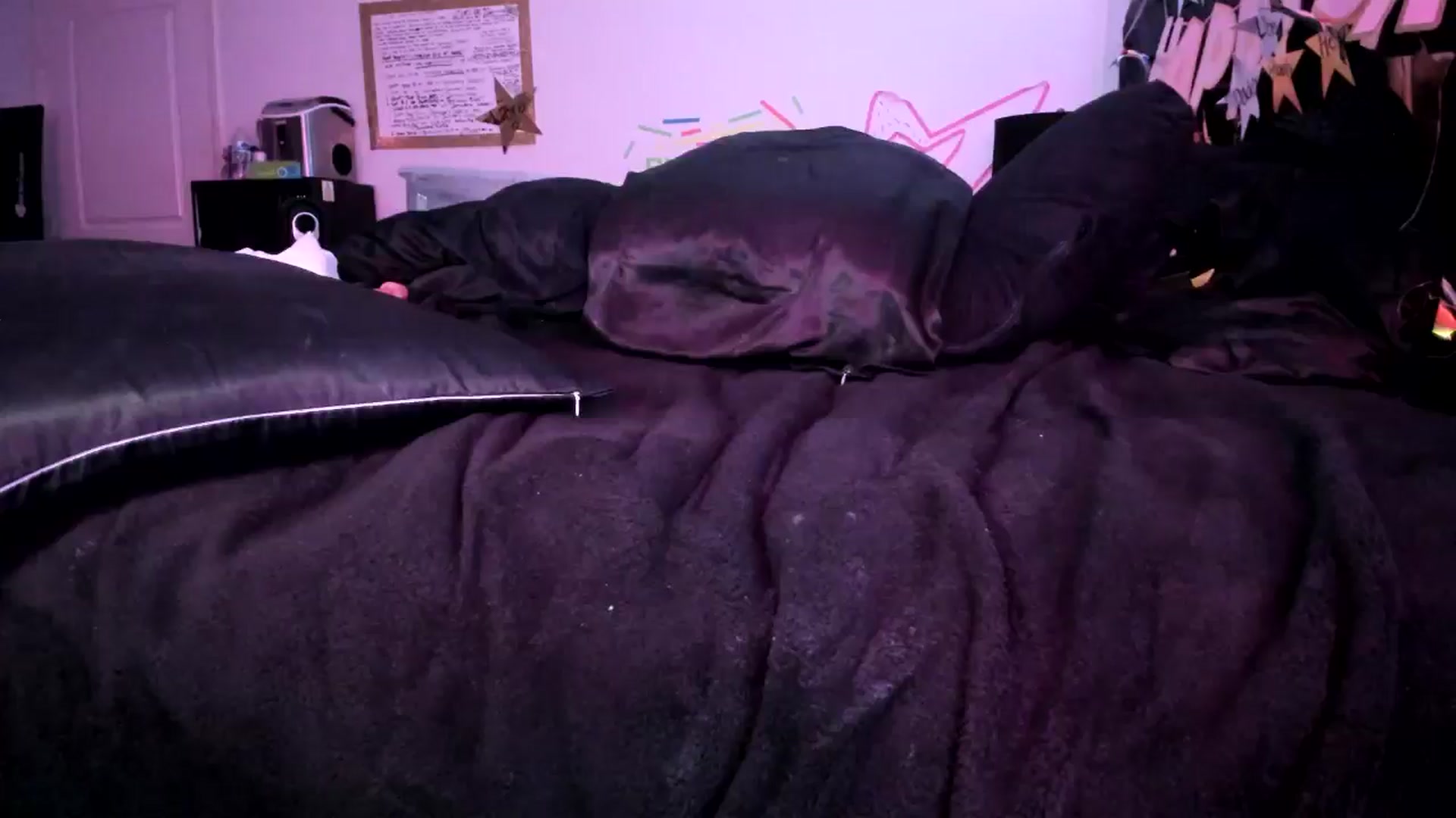 Gallery image thumbnail from Midnightrose's myfreecams stream on, 01/19/2025, 11:40 image 17 of 20
