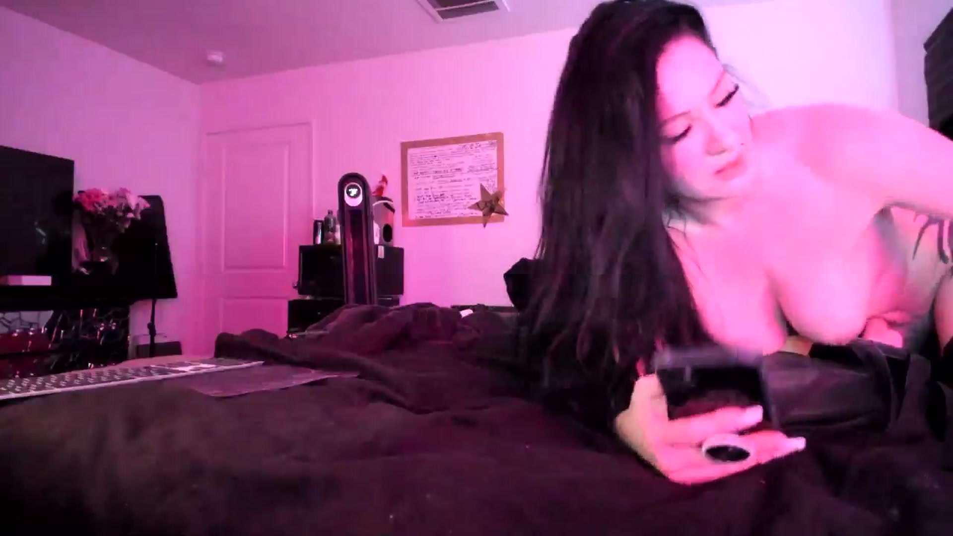 Gallery image thumbnail from Midnightrose's myfreecams stream on, 02/15/2025, 11:31 image 5 of 20