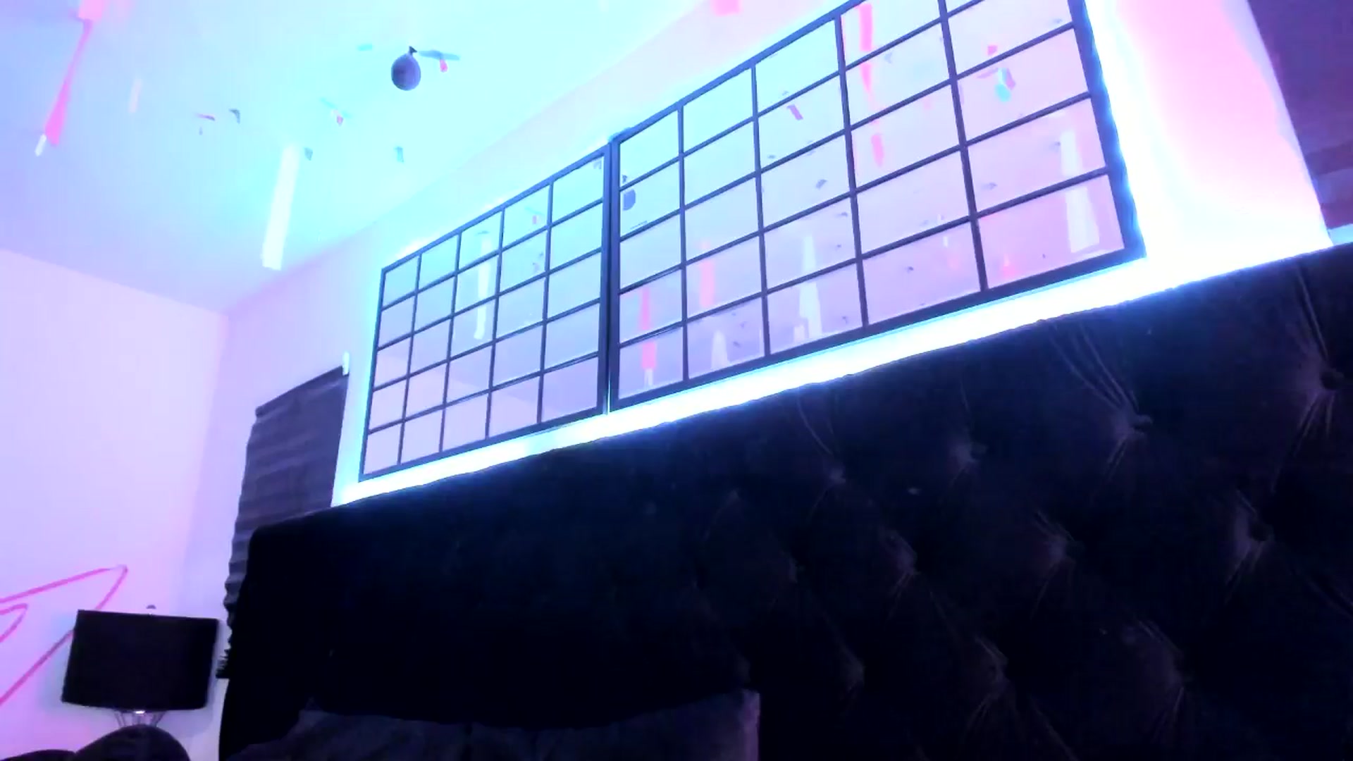 Gallery image thumbnail from Midnightrose's myfreecams stream on, 03/12/2025, 08:44 image 6 of 20