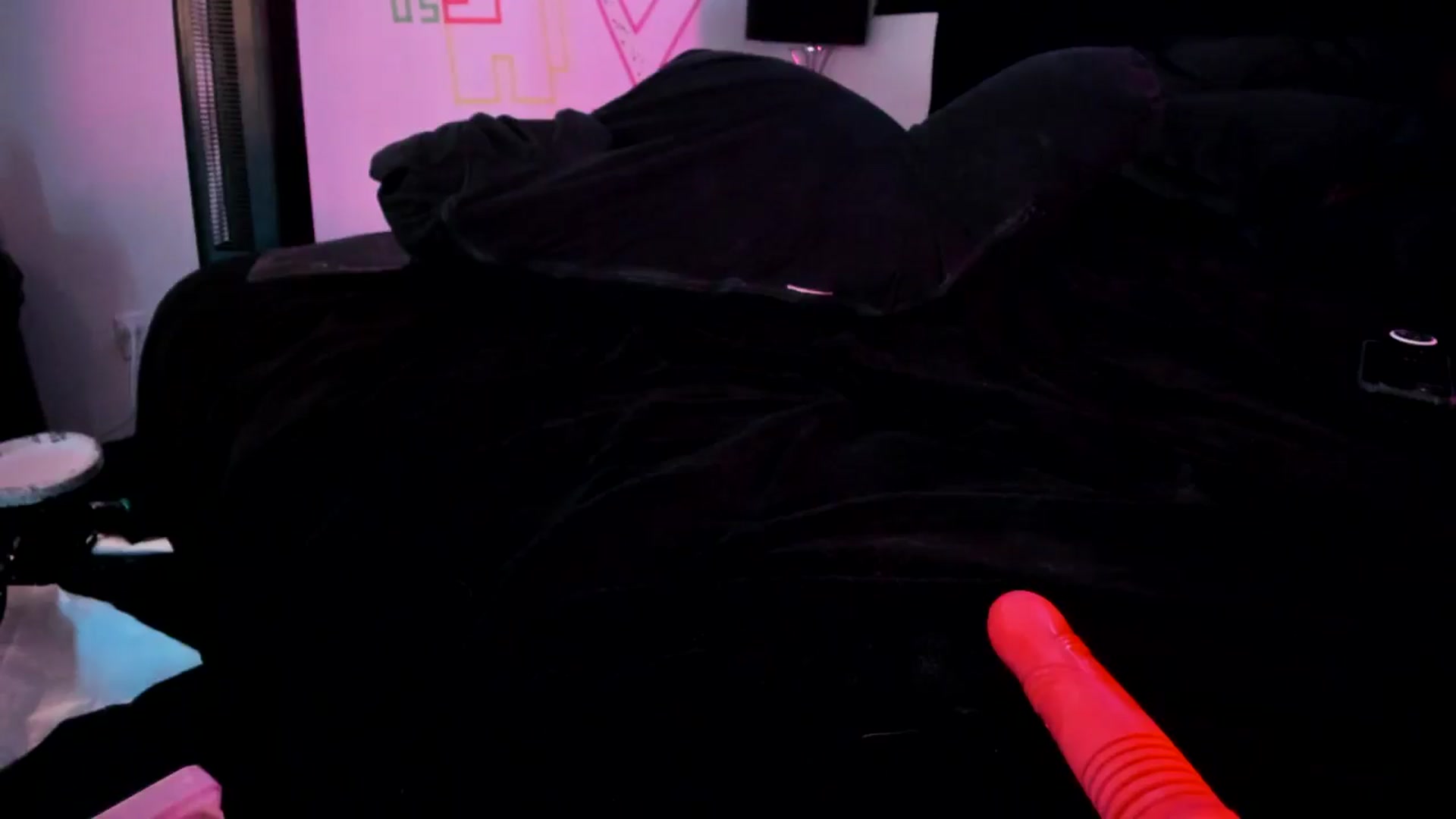 Gallery image thumbnail from Midnightrose's myfreecams stream on, 04/02/2025, 12:17 image 6 of 20