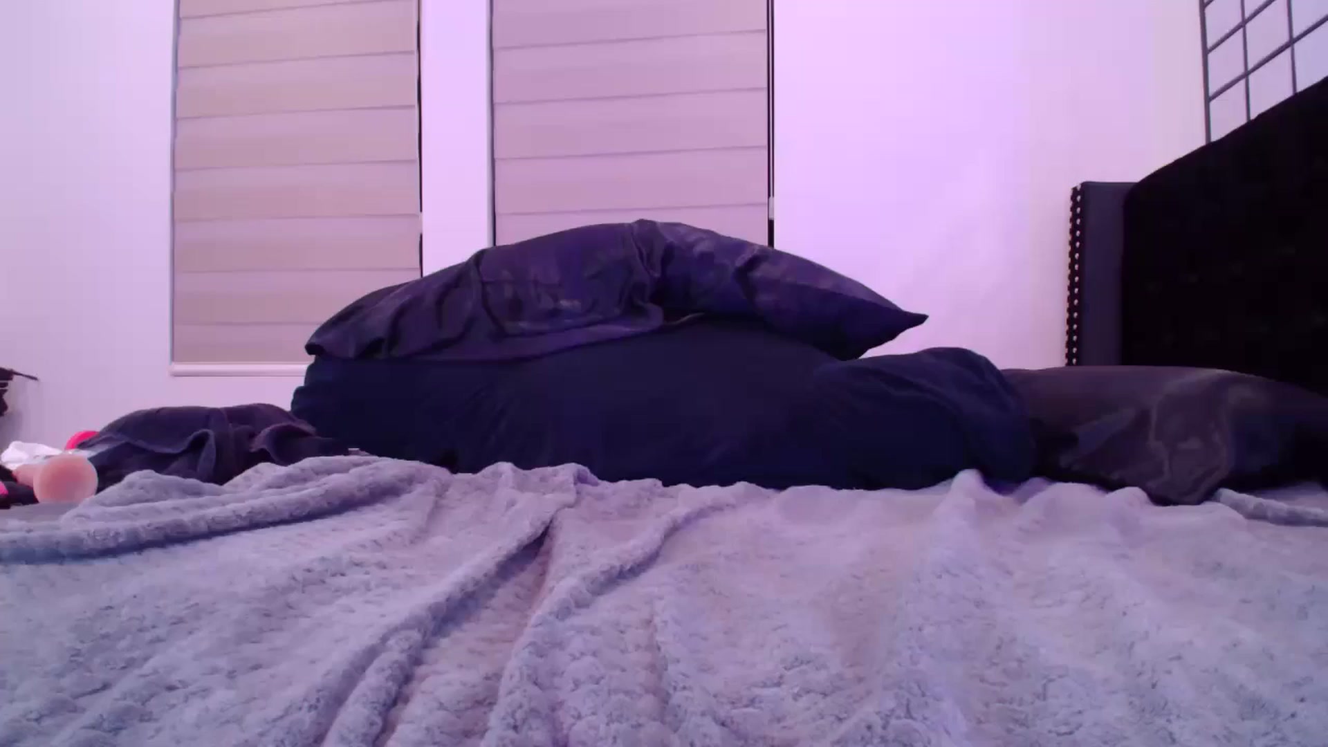 Gallery image thumbnail from Midnightrose's myfreecams stream on, 07/27/2025, 10:04 image 7 of 20