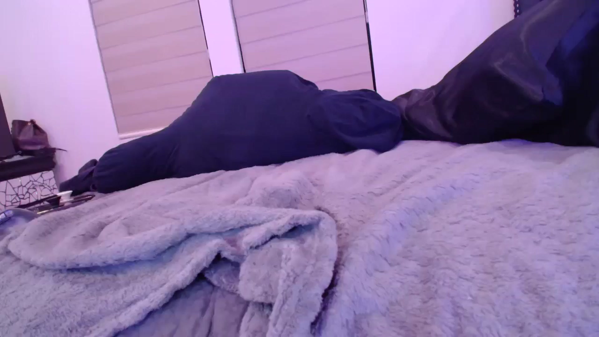 Gallery image thumbnail from Midnightrose's myfreecams stream on, 08/27/2025, 07:22 image 1 of 20