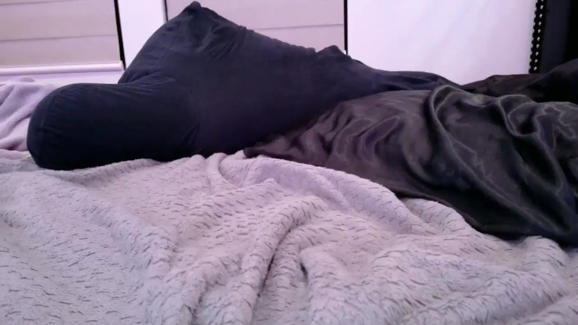 Gallery image thumbnail from Midnightrose's myfreecams stream on, 09/19/2025, 10:43 image 16 of 20