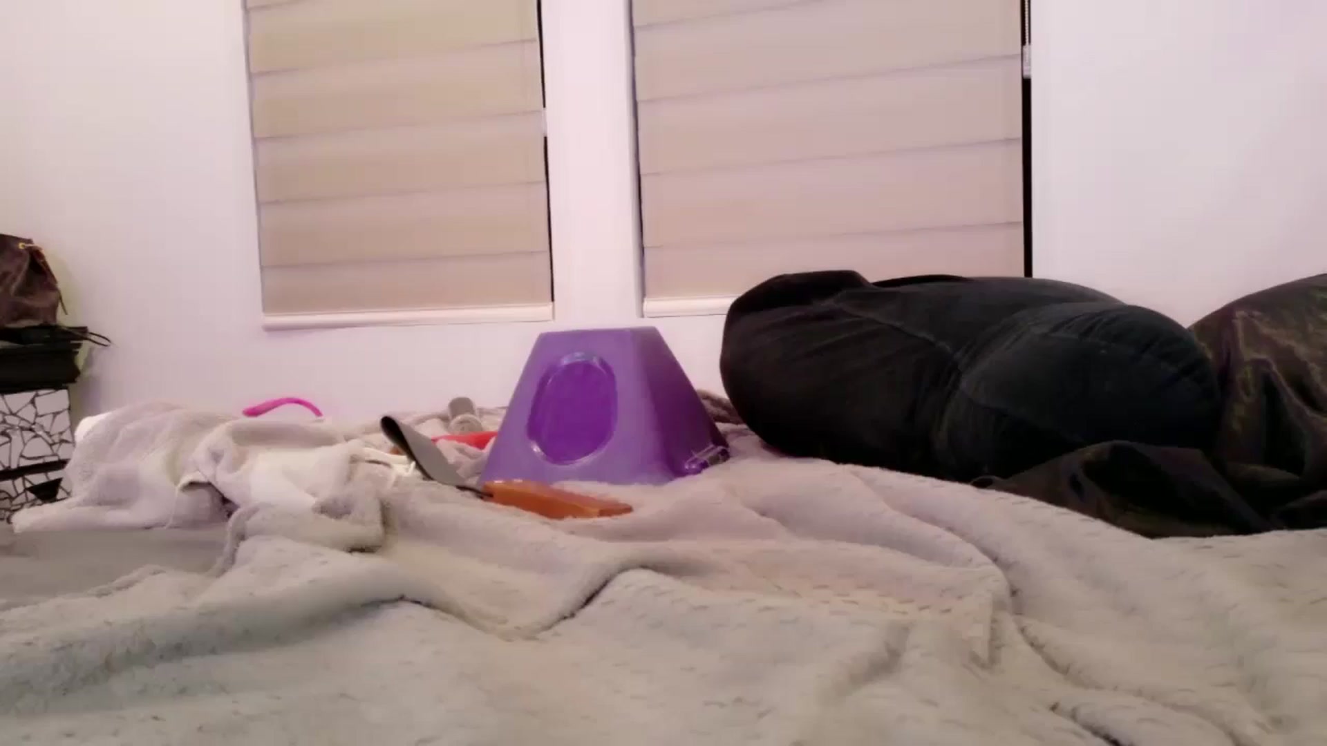 Gallery image thumbnail from Midnightrose's myfreecams stream on, 09/22/2025, 10:44 image 10 of 20