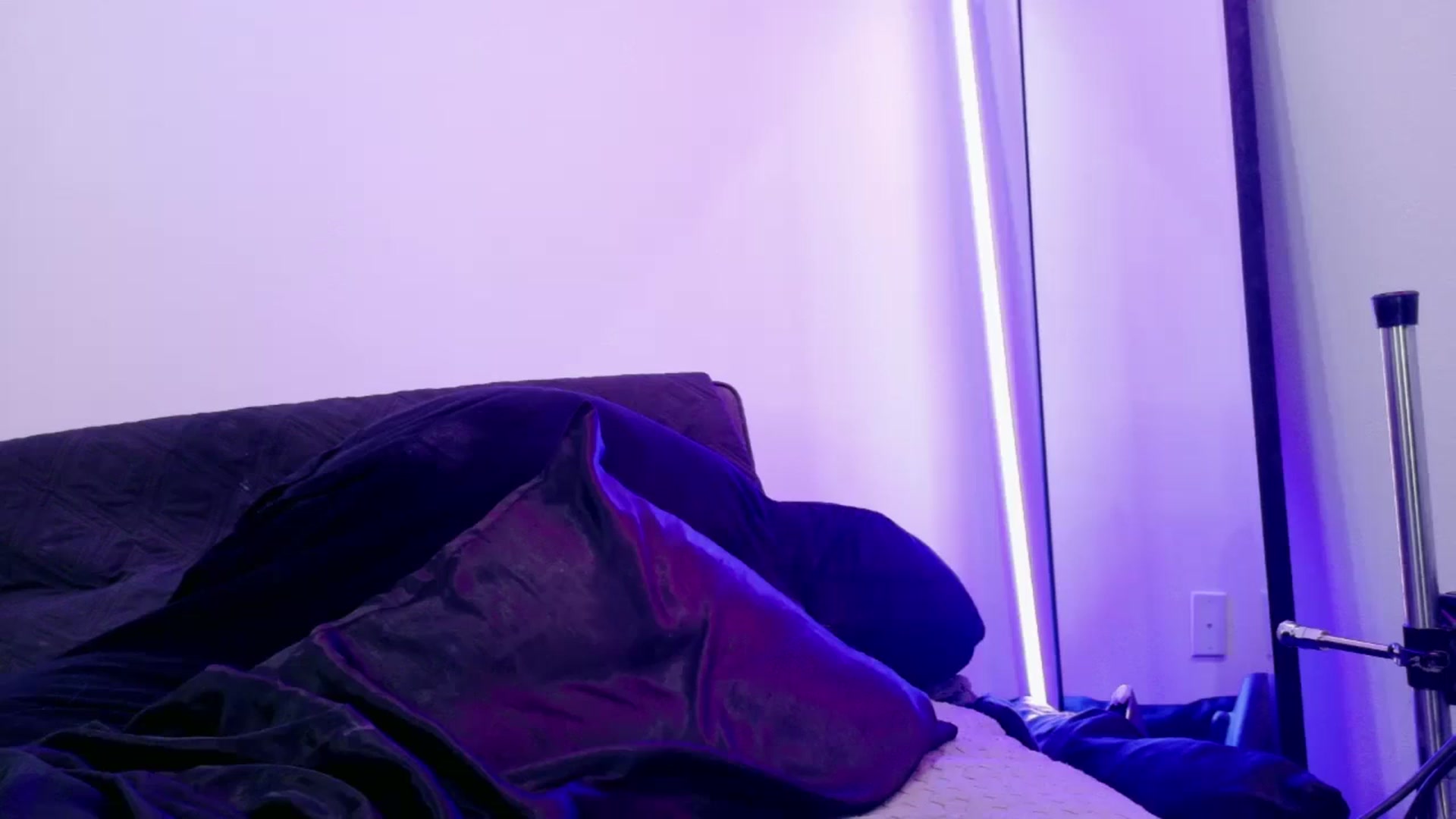 Gallery image thumbnail from Midnightrose's myfreecams stream on, 11/27/2025, 12:19 image 19 of 20
