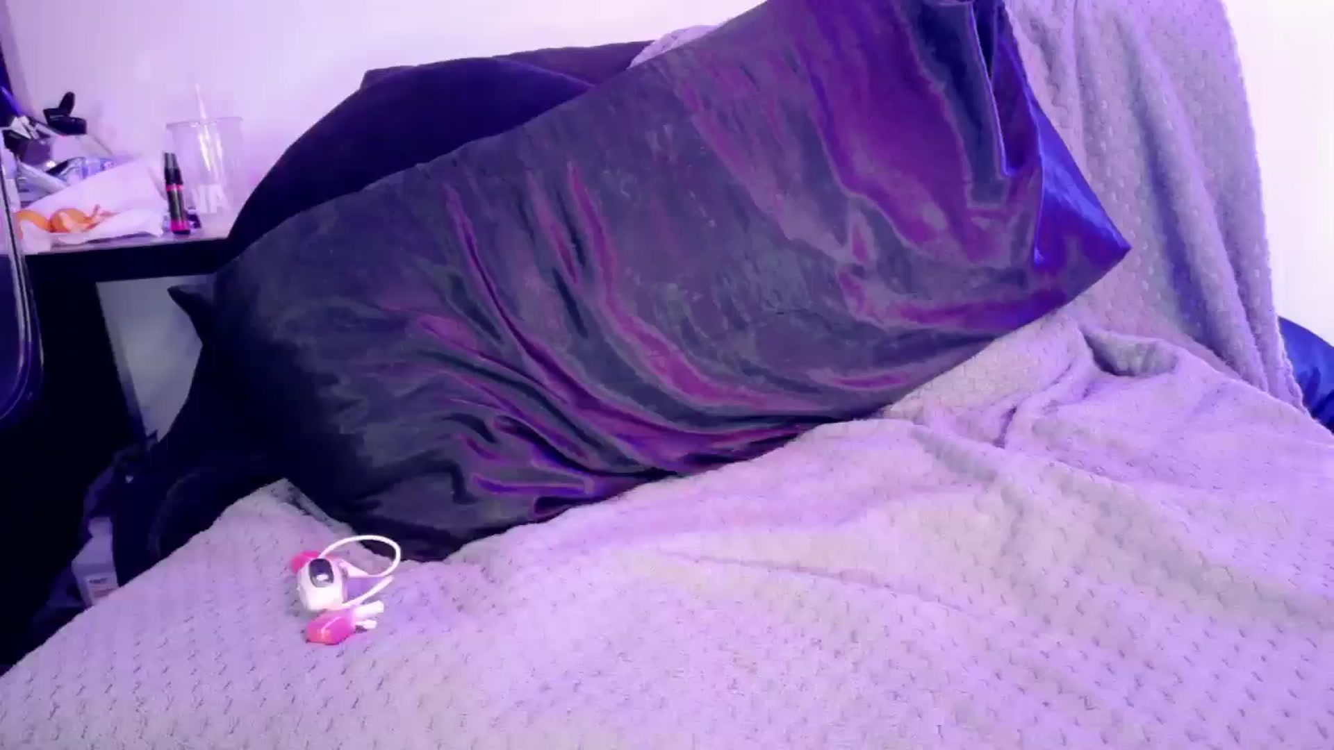 Gallery image thumbnail from Midnightrose's myfreecams stream on, 12/15/2025, 11:32 image 6 of 20