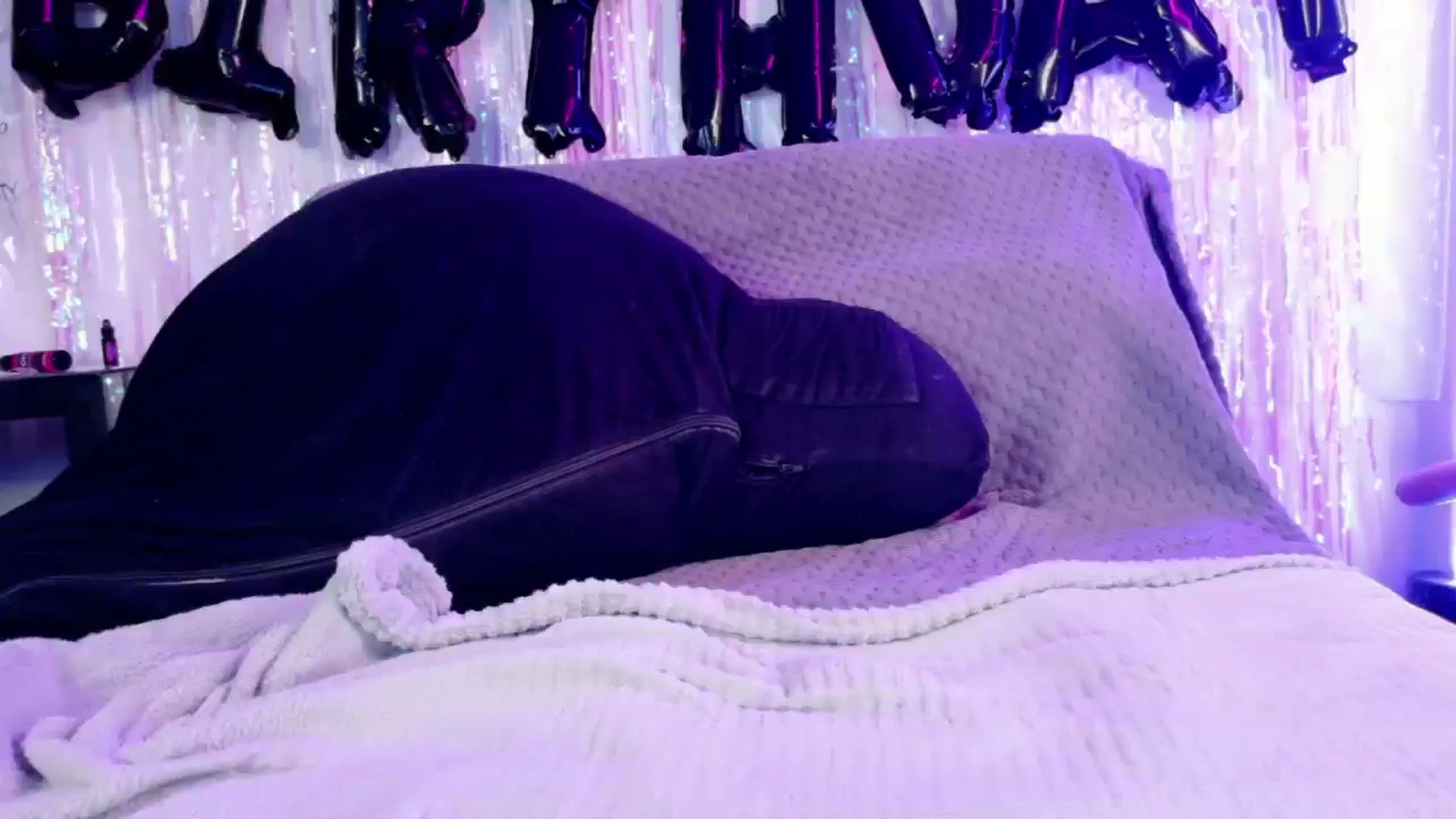 Gallery image thumbnail from Midnightrose's myfreecams stream on, 01/03/2026, 10:14 image 13 of 20