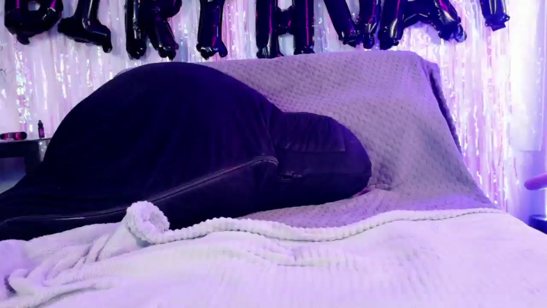 Gallery image thumbnail from Midnightrose's myfreecams stream on, 01/03/2026, 10:14 image 16 of 20