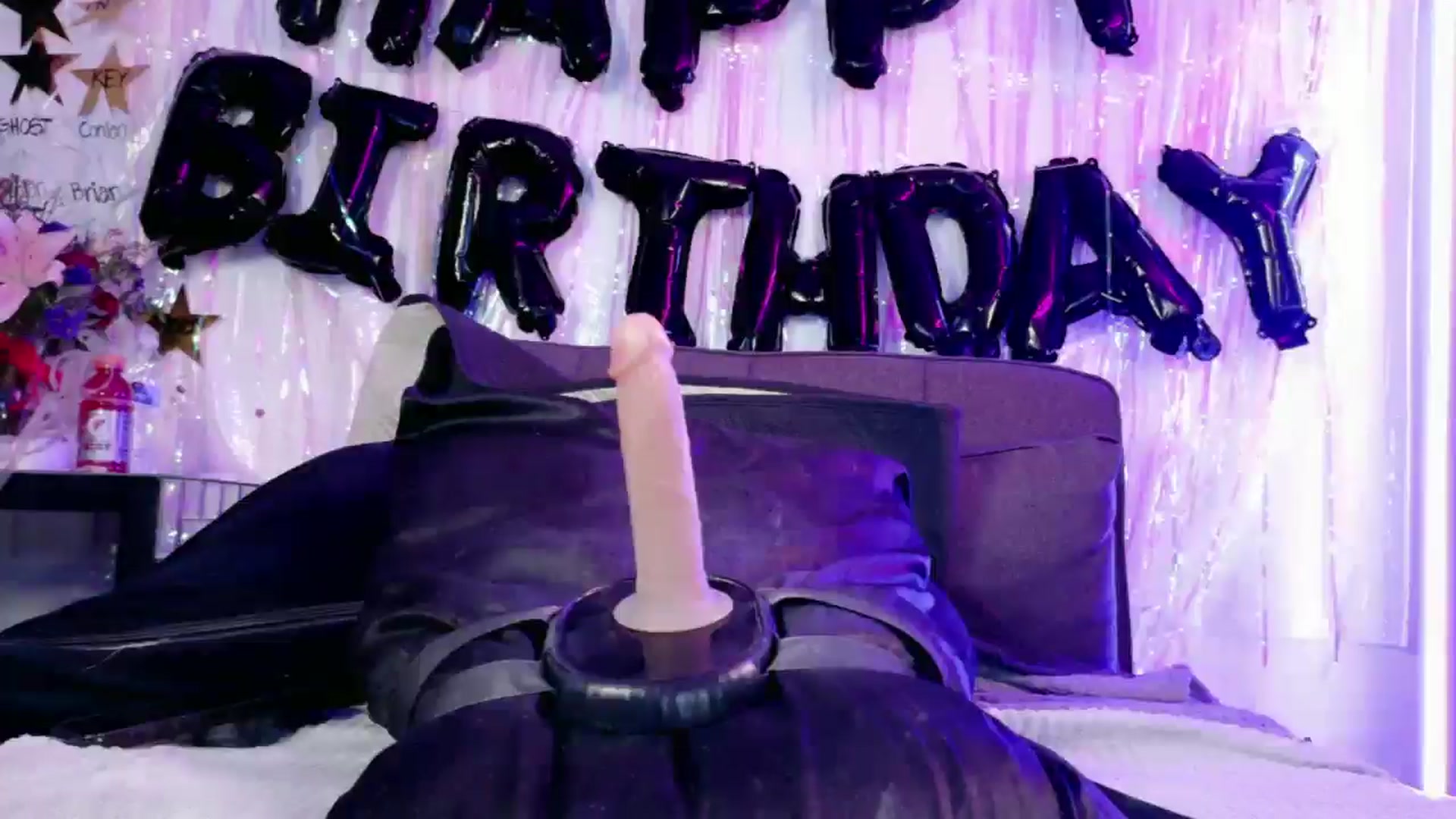 Gallery image thumbnail from Midnightrose's myfreecams stream on, 01/11/2026, 12:34 image 19 of 20