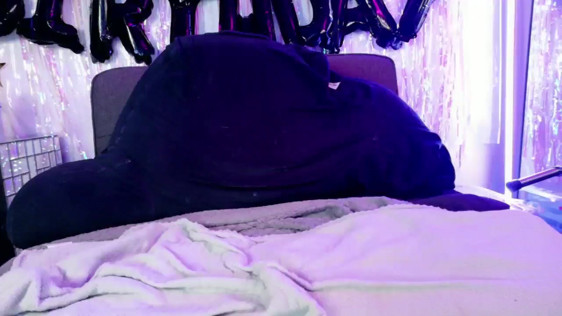 Gallery image thumbnail from Midnightrose's myfreecams stream on, 01/26/2026, 12:03 image 20 of 20