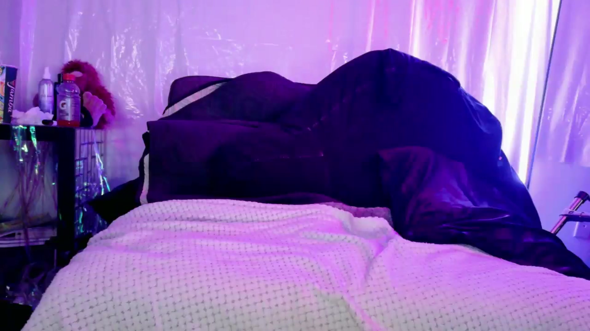 Gallery image thumbnail from Midnightrose's myfreecams stream on, 04/18/2026, 11:19 image 12 of 20