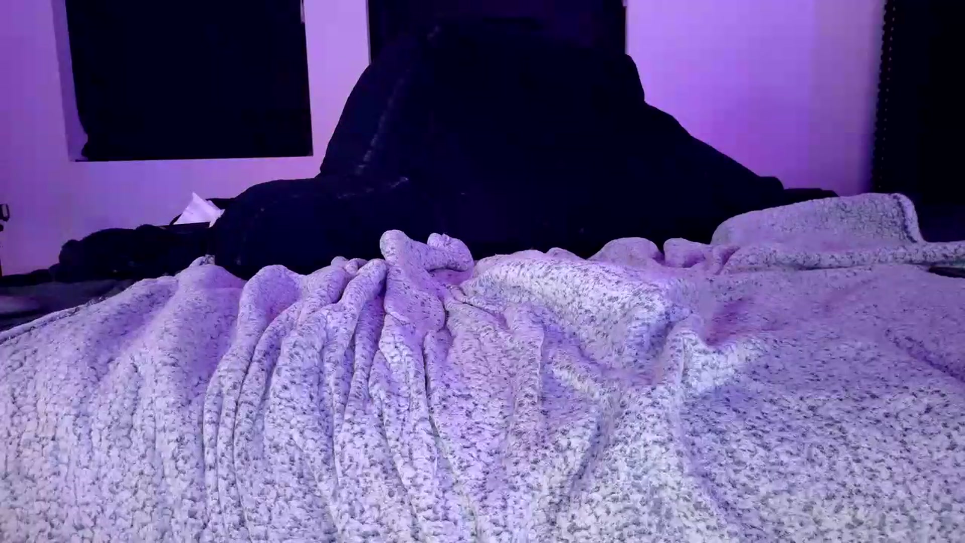 Gallery image thumbnail from Midnightrose's myfreecams stream on, 05/05/2026, 10:44 image 14 of 20