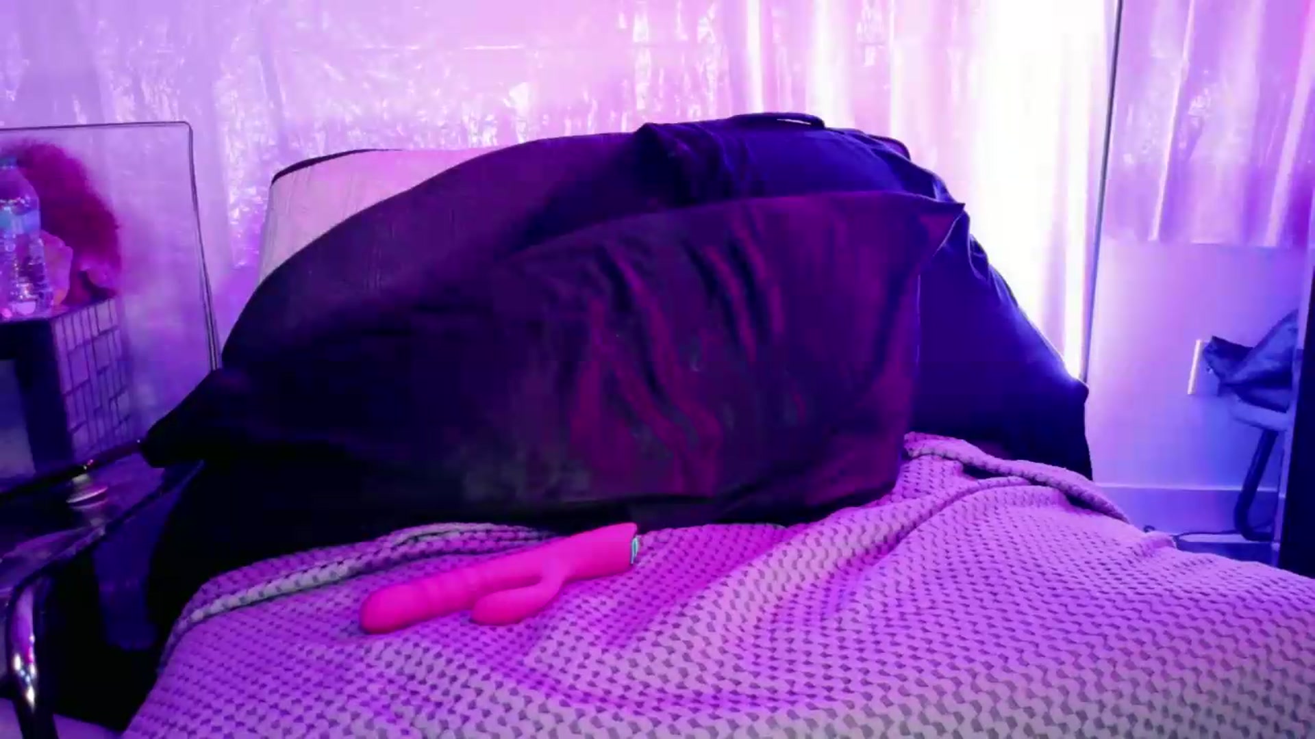 Gallery image thumbnail from Midnightrose's myfreecams stream on, 05/29/2026, 07:17 image 8 of 20