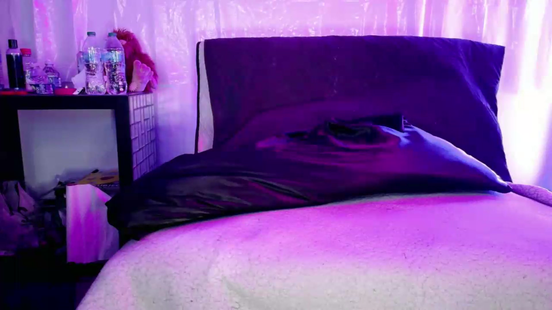 Gallery image thumbnail from Midnightrose's myfreecams stream on, 06/06/2026, 12:22 image 8 of 20