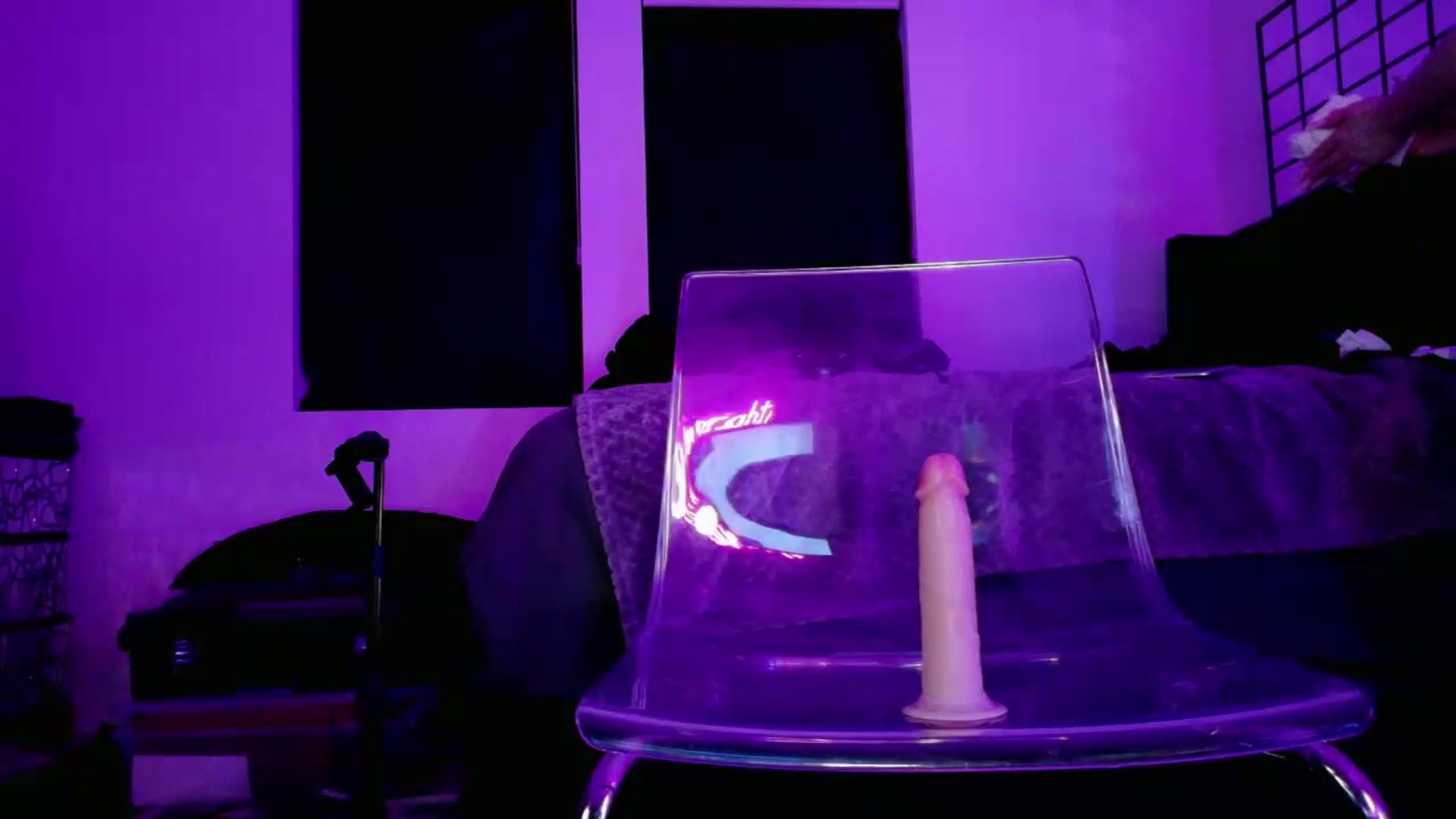 Gallery image thumbnail from Midnightrose's myfreecams stream on, 08/01/2026, 08:45 image 4 of 20